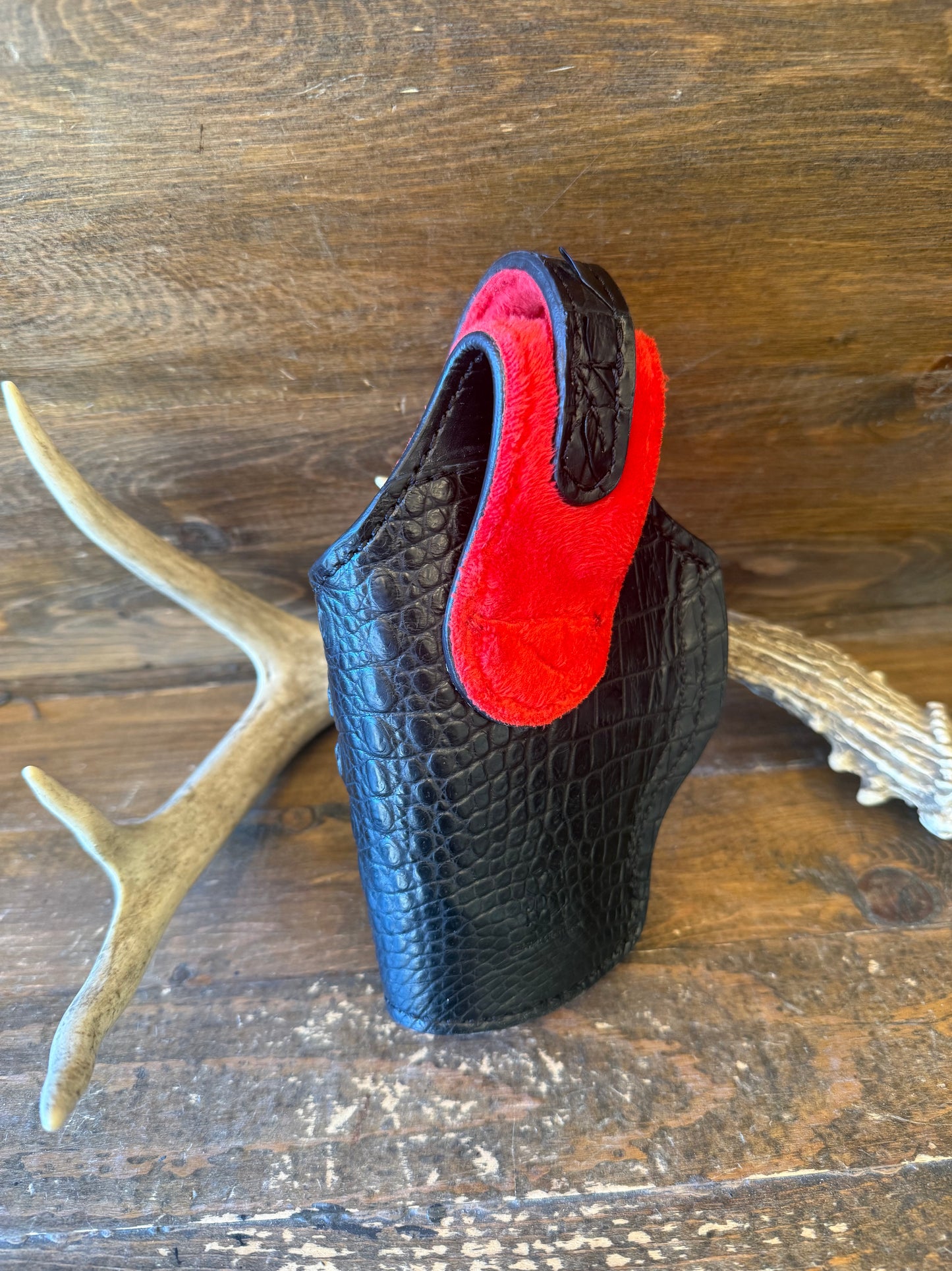 Black/Red Hornback Alligator Holster ( Glock , Beretta )