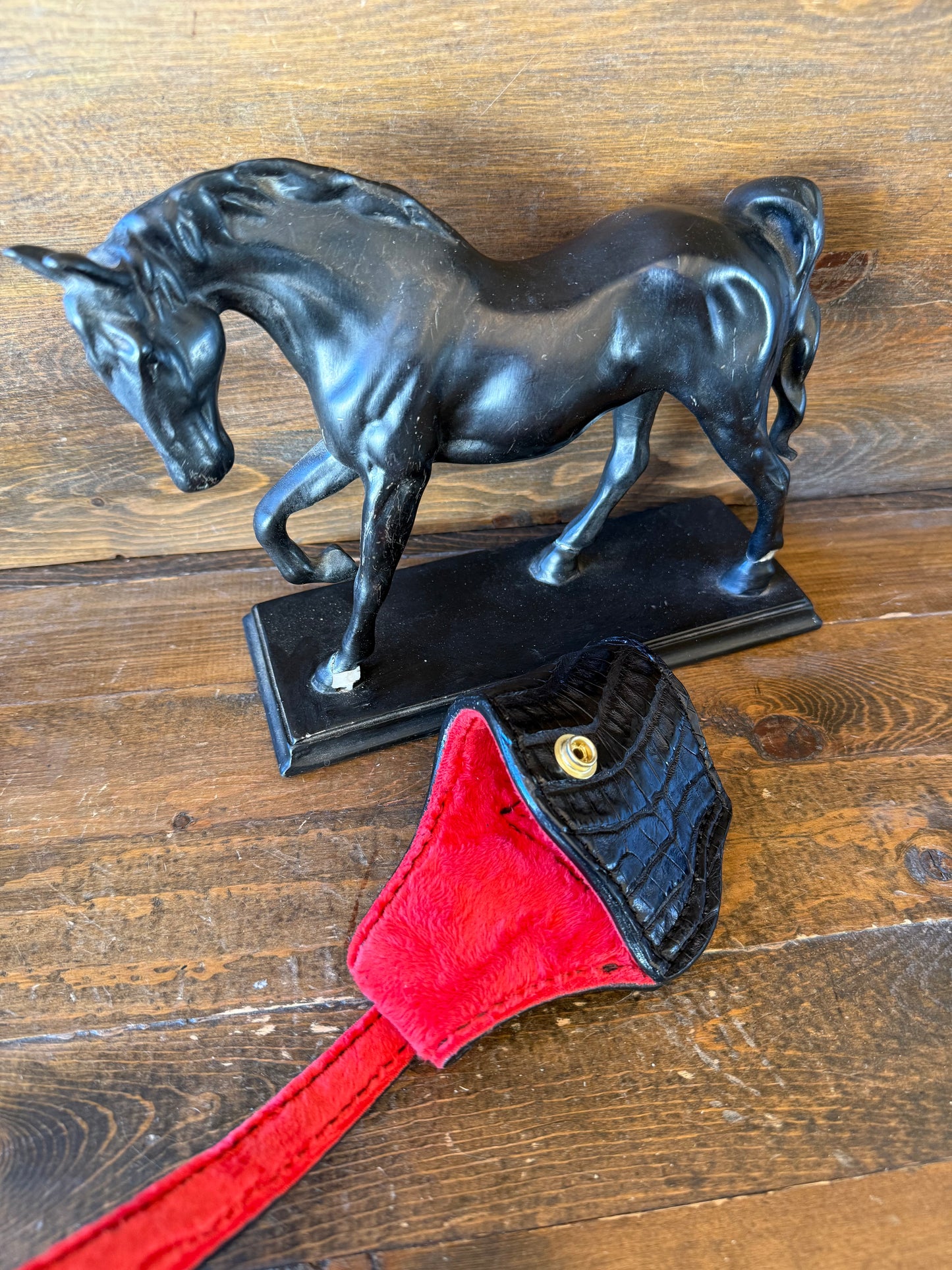Black/red crocodile belly skin compact holster (1911)