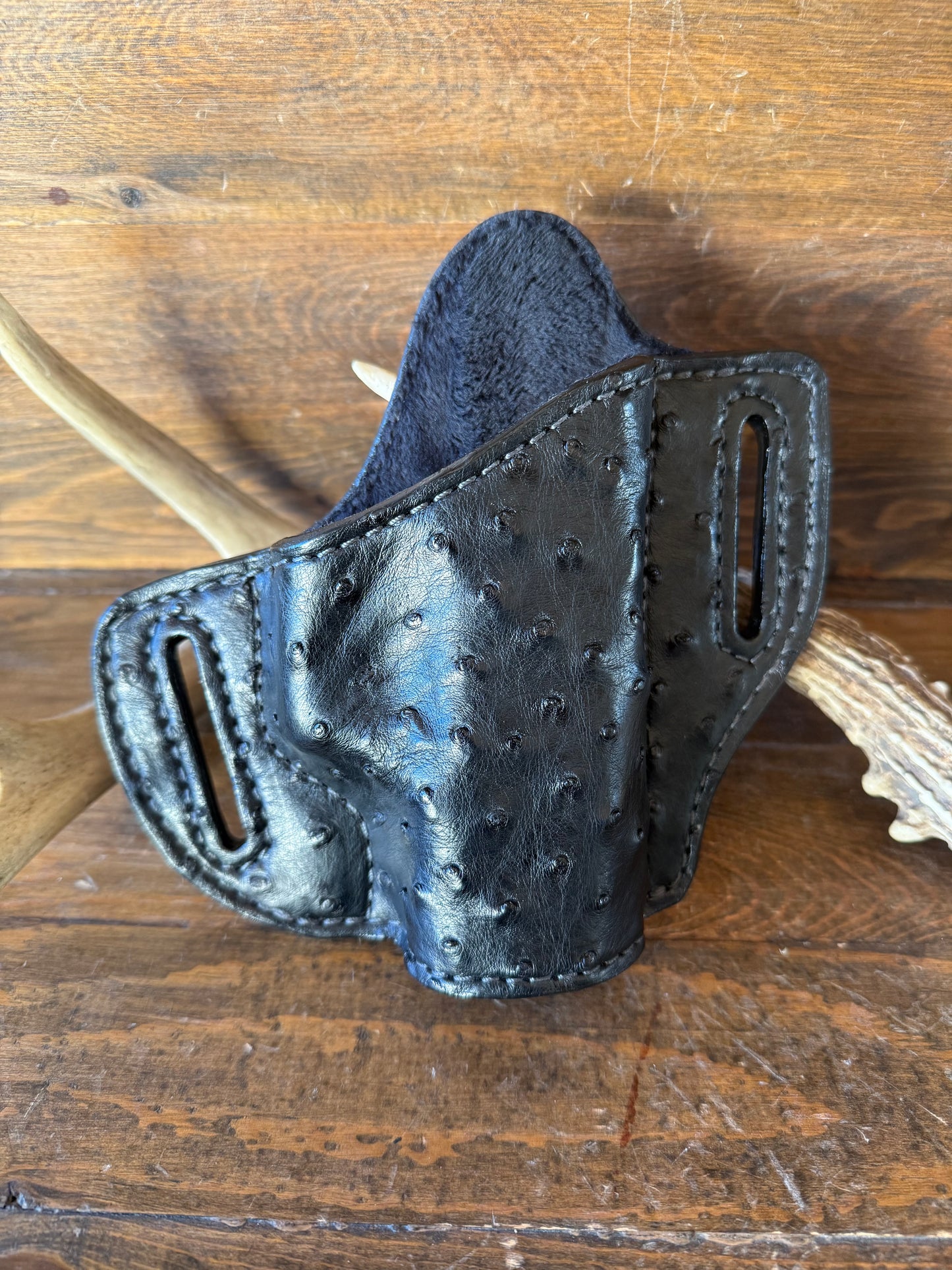 Black ostrich skin holster ( Glock )