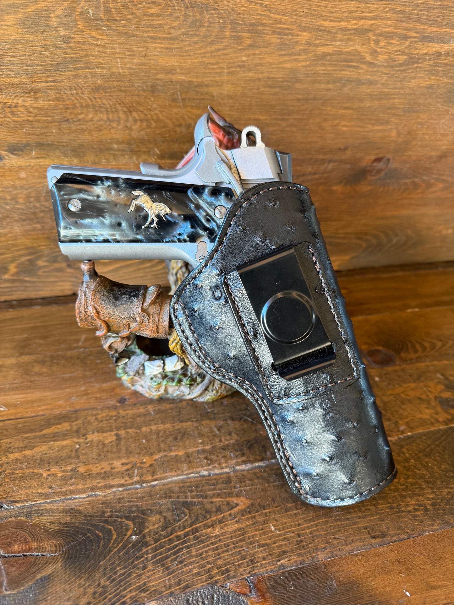 IWB Black ostrich Deluxe holster / Sheep Shearling interior (1911)
