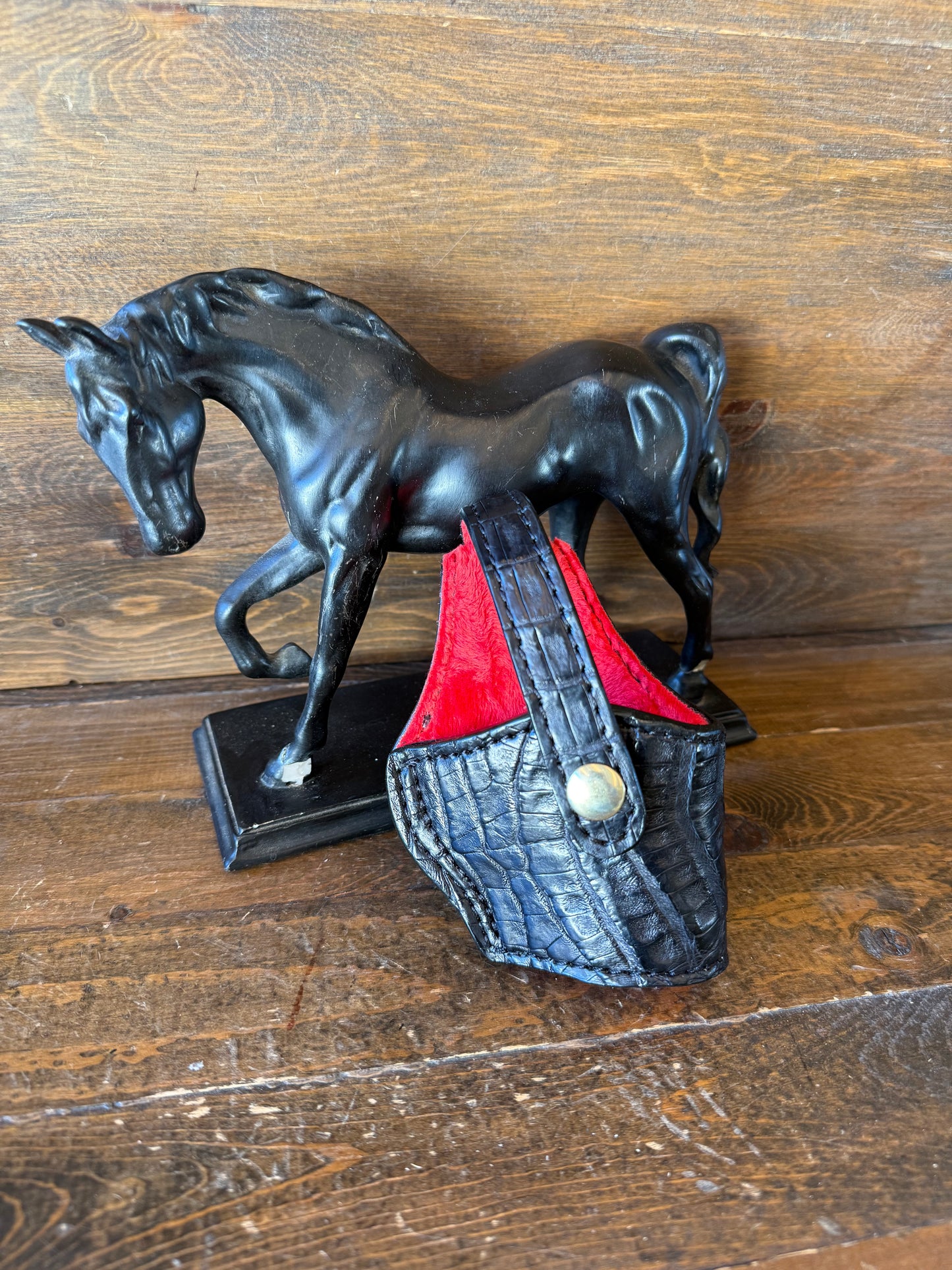 Black/red crocodile belly skin compact holster (1911)