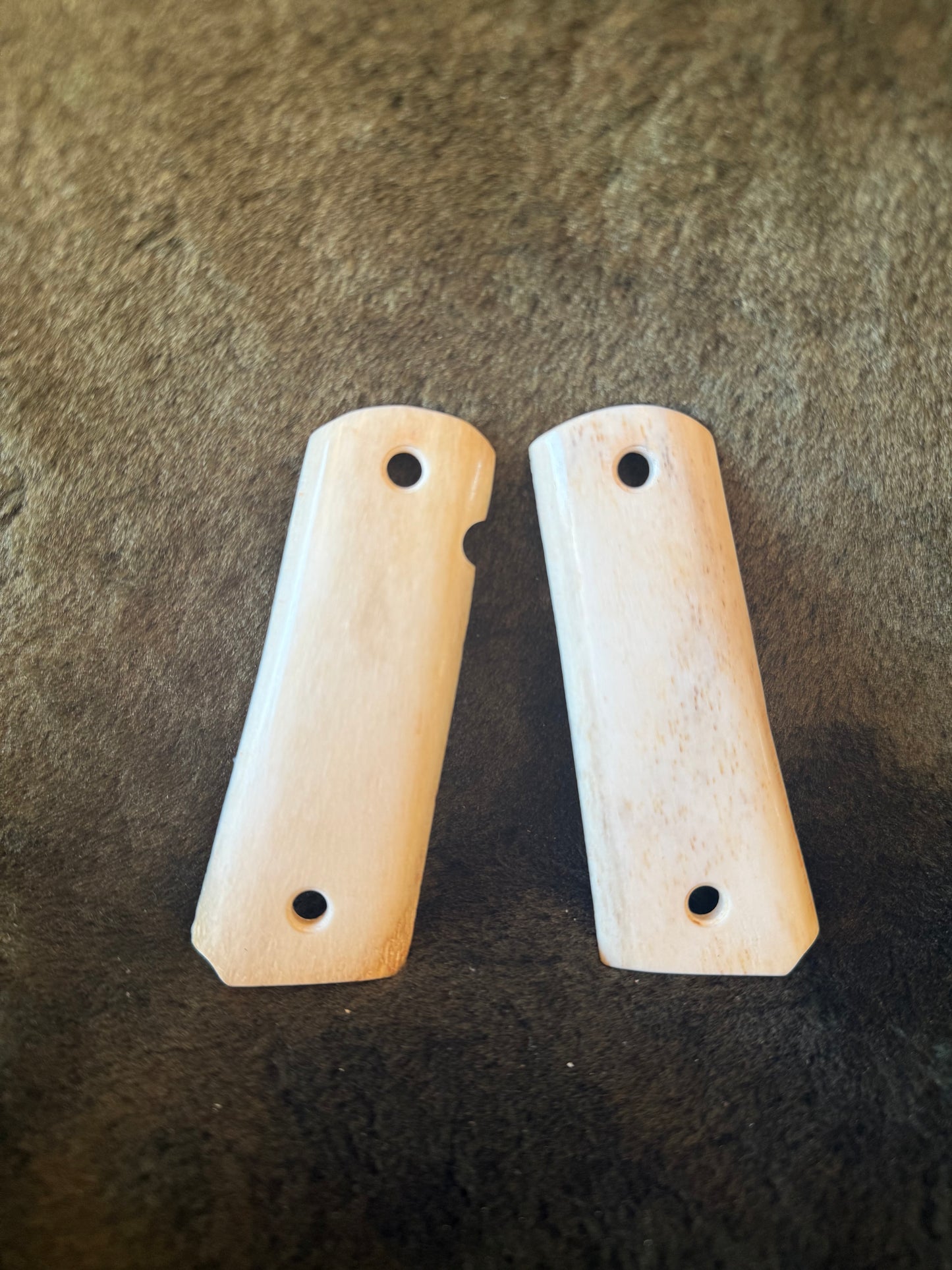 Genuine Giraffe Bone Luxury Grips (1911)