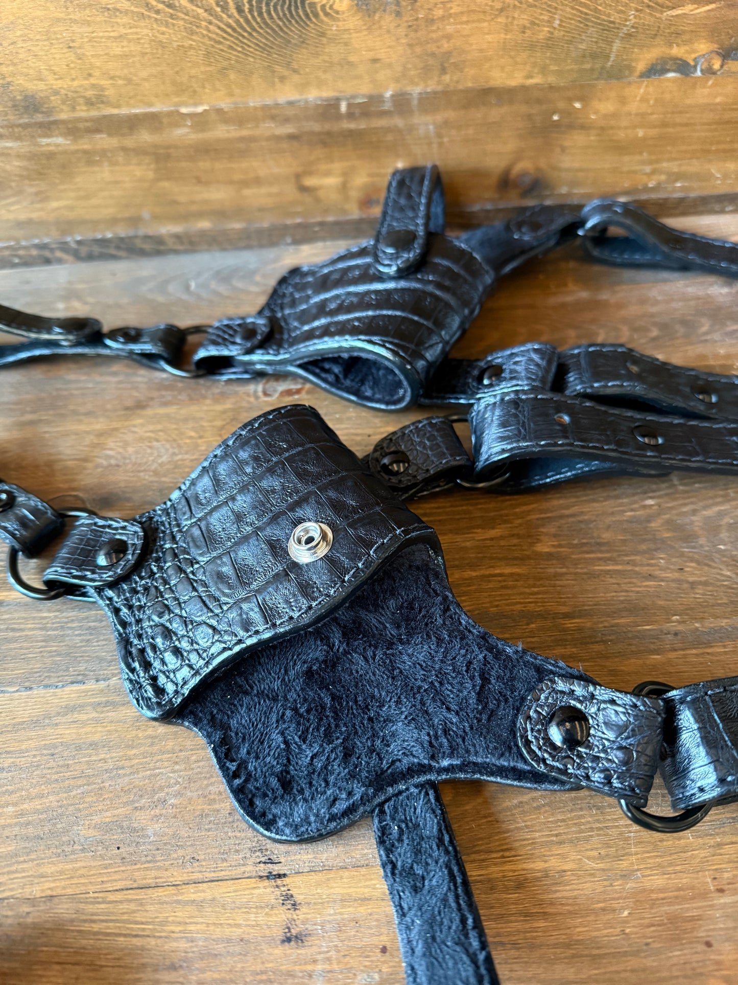 Black Crocodile Belly double gun luxury shoulder straps (1911)