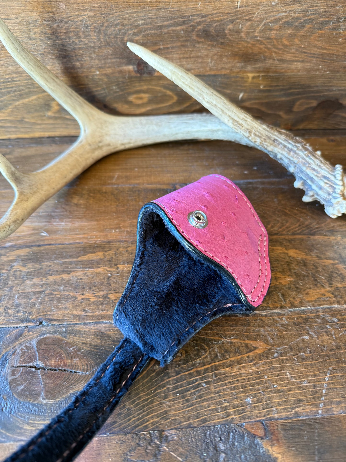 Pink ostrich skin. Compact holster (1911)