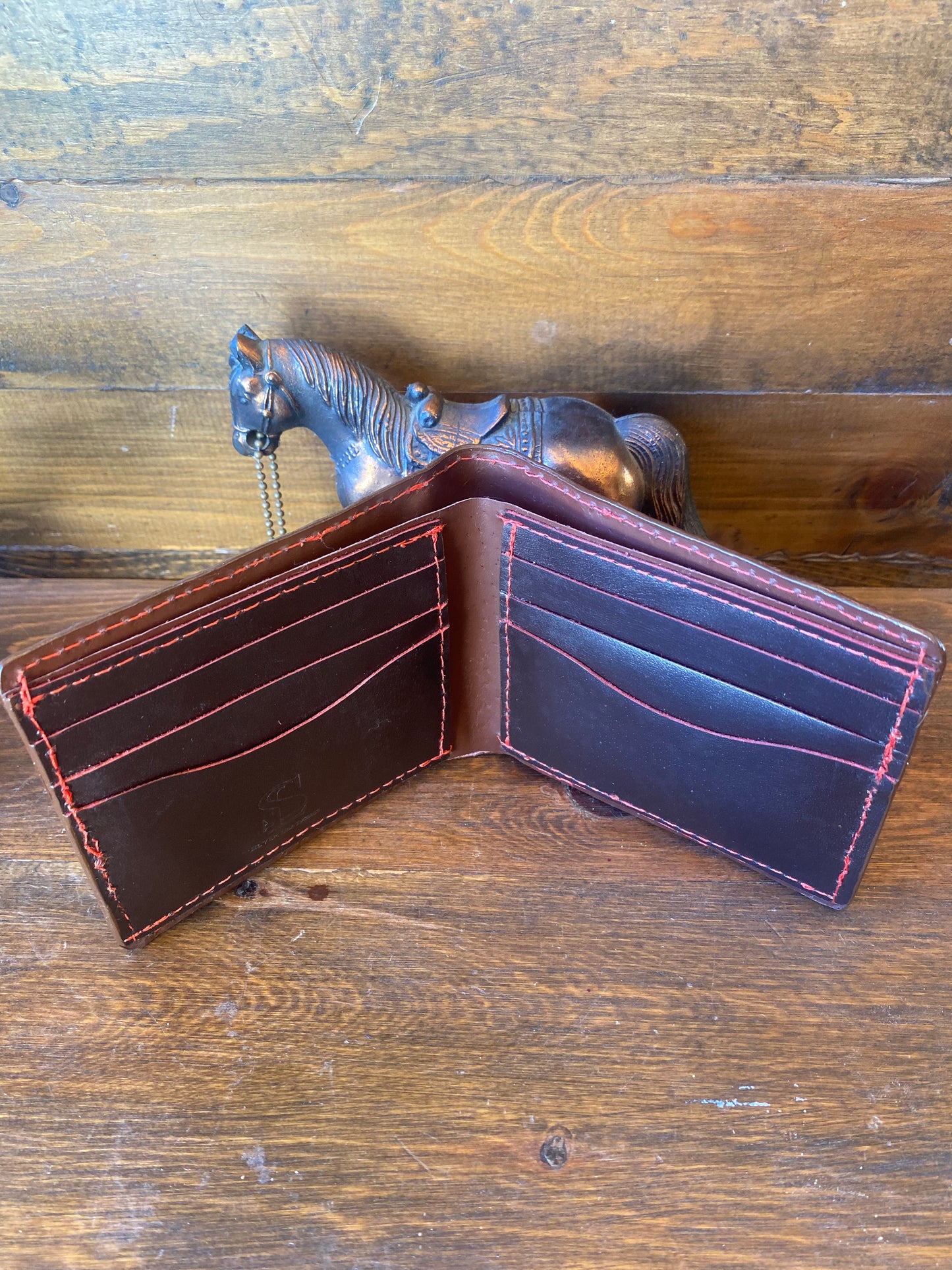 Burgundy/red Stingray skin wallet