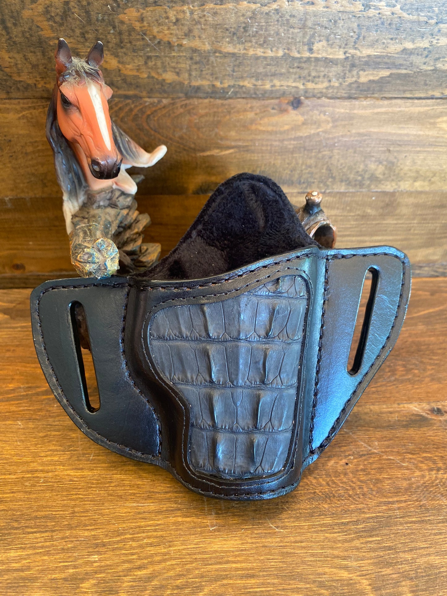 Black crocodile luxury holster (1911)