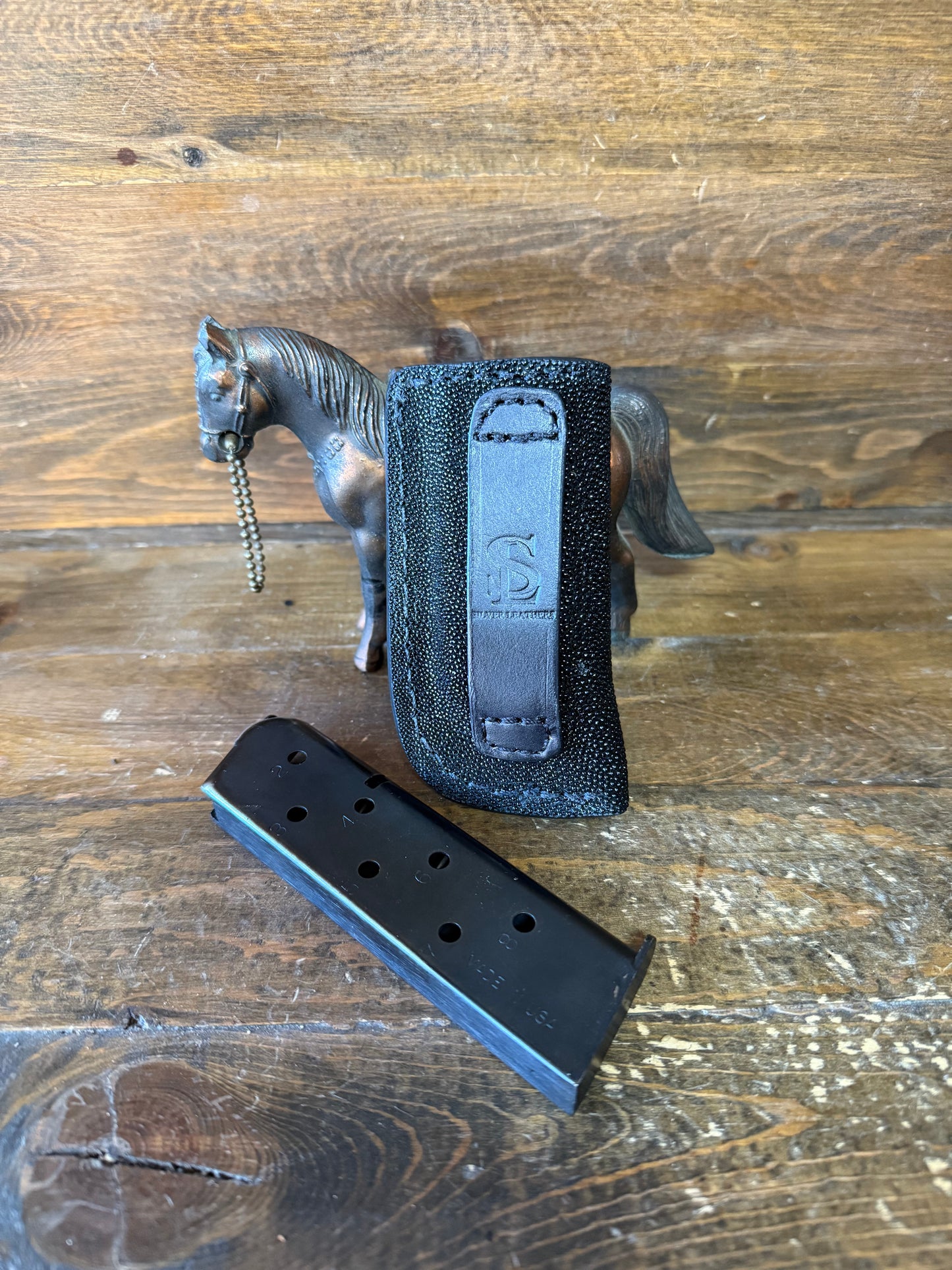 Black Diamond stingray skin single magazine holder (1911)