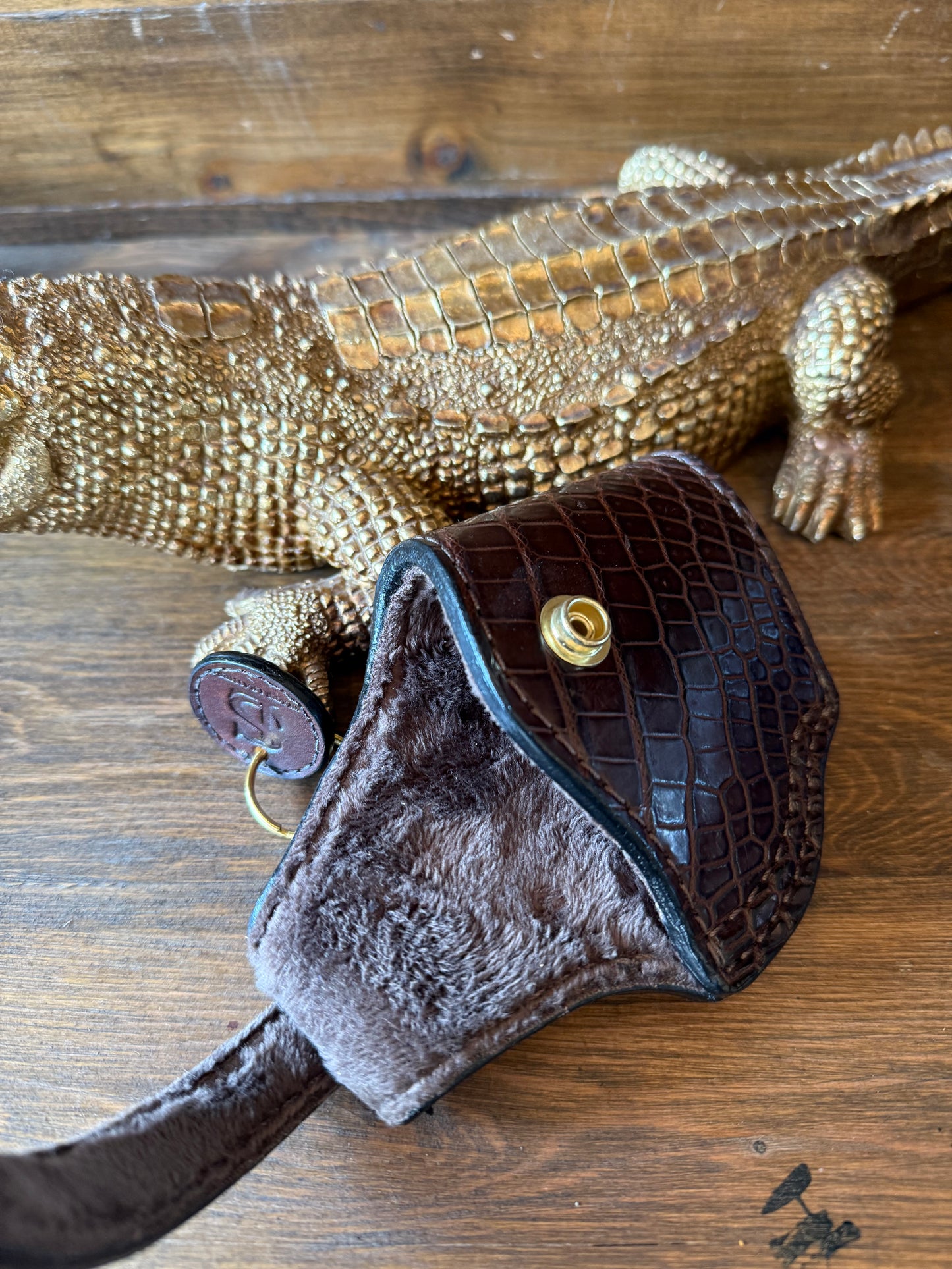 Brown alligator belly compact holster (1911)