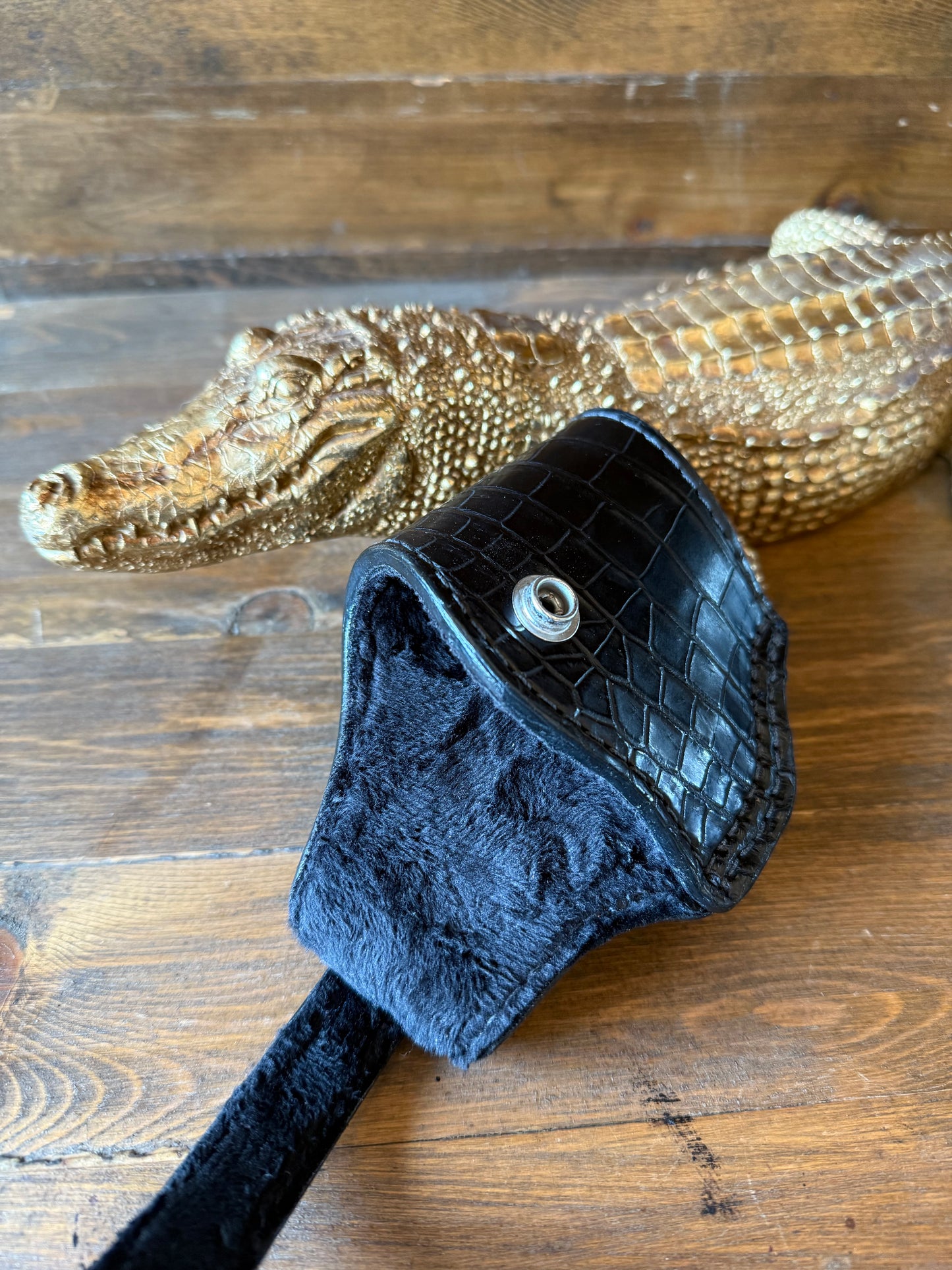 Black Alligator compact holster ( 1911)