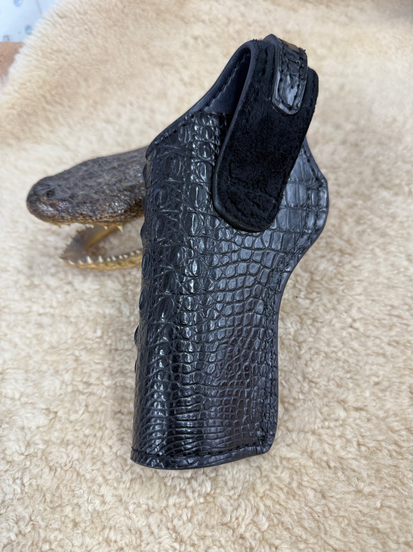 Black Alligator Hornback skin full holster 5”