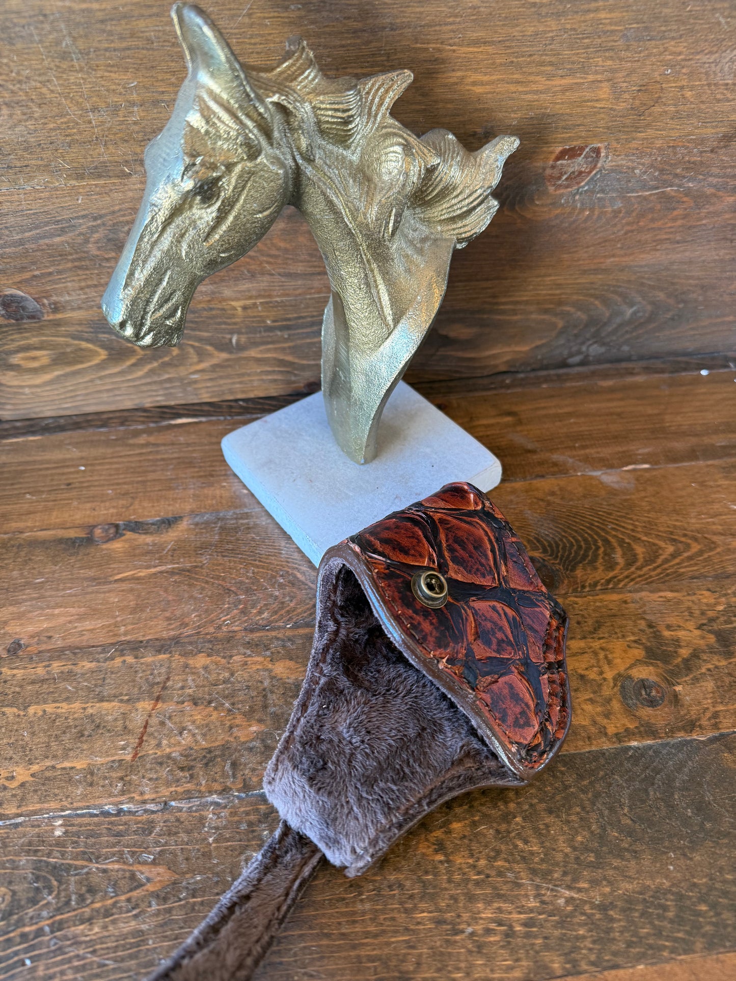 Conac/Bronze Pirarucu skin compact holster (1911)