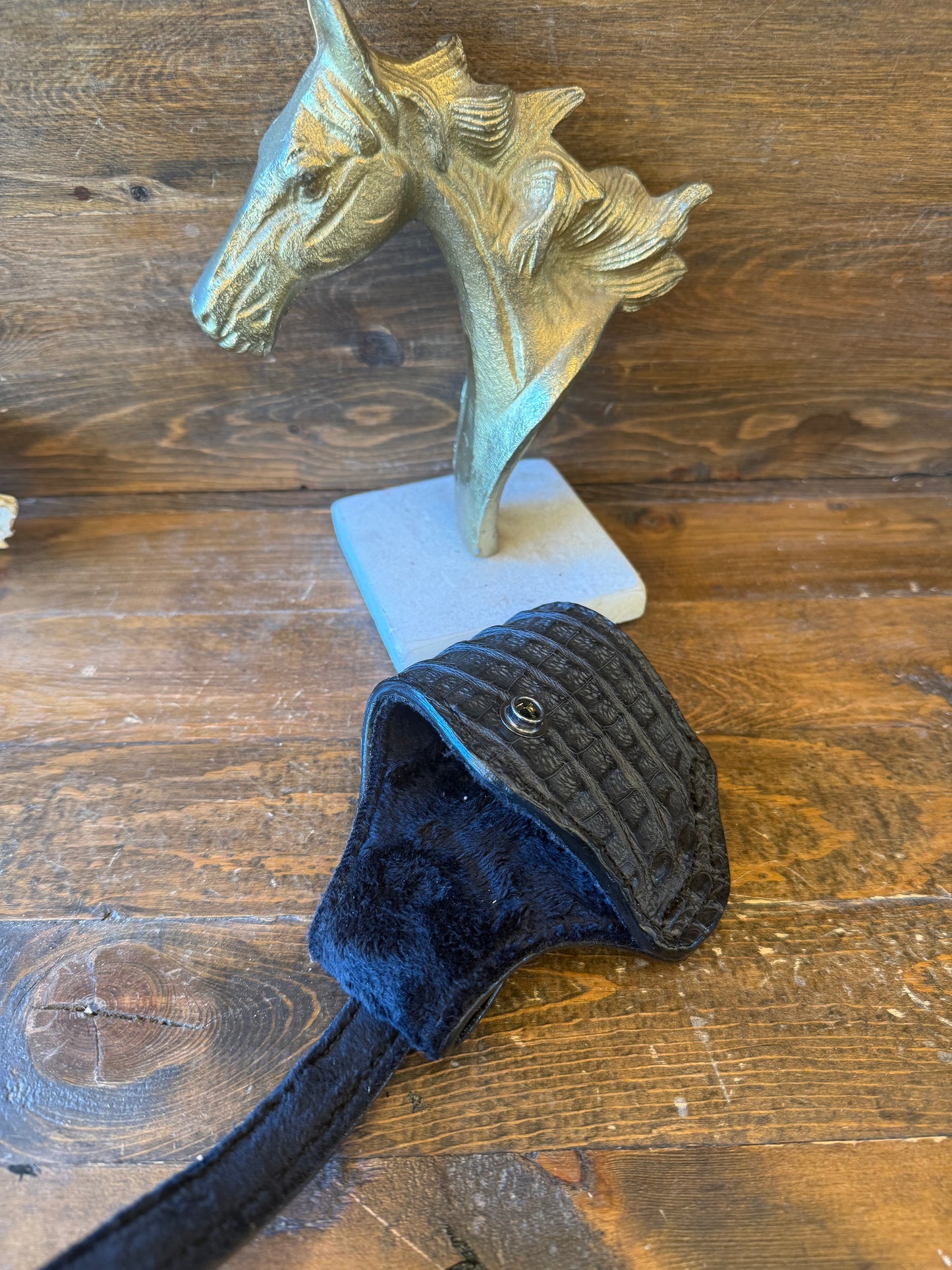 Matte black Hornback crocodile compact holster. (Beretta)