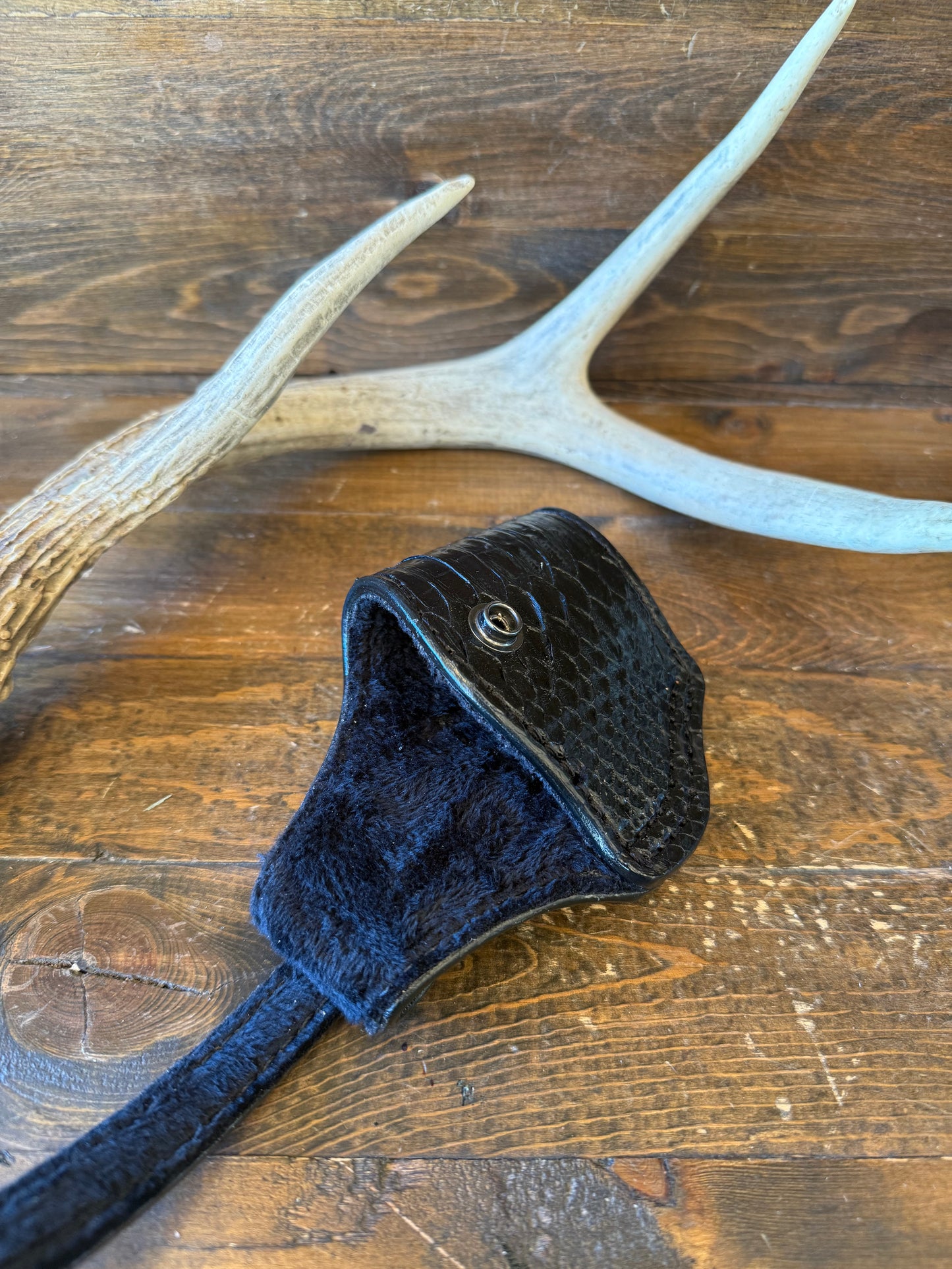 Black snake skin compact luxury holster ( 1911 )
