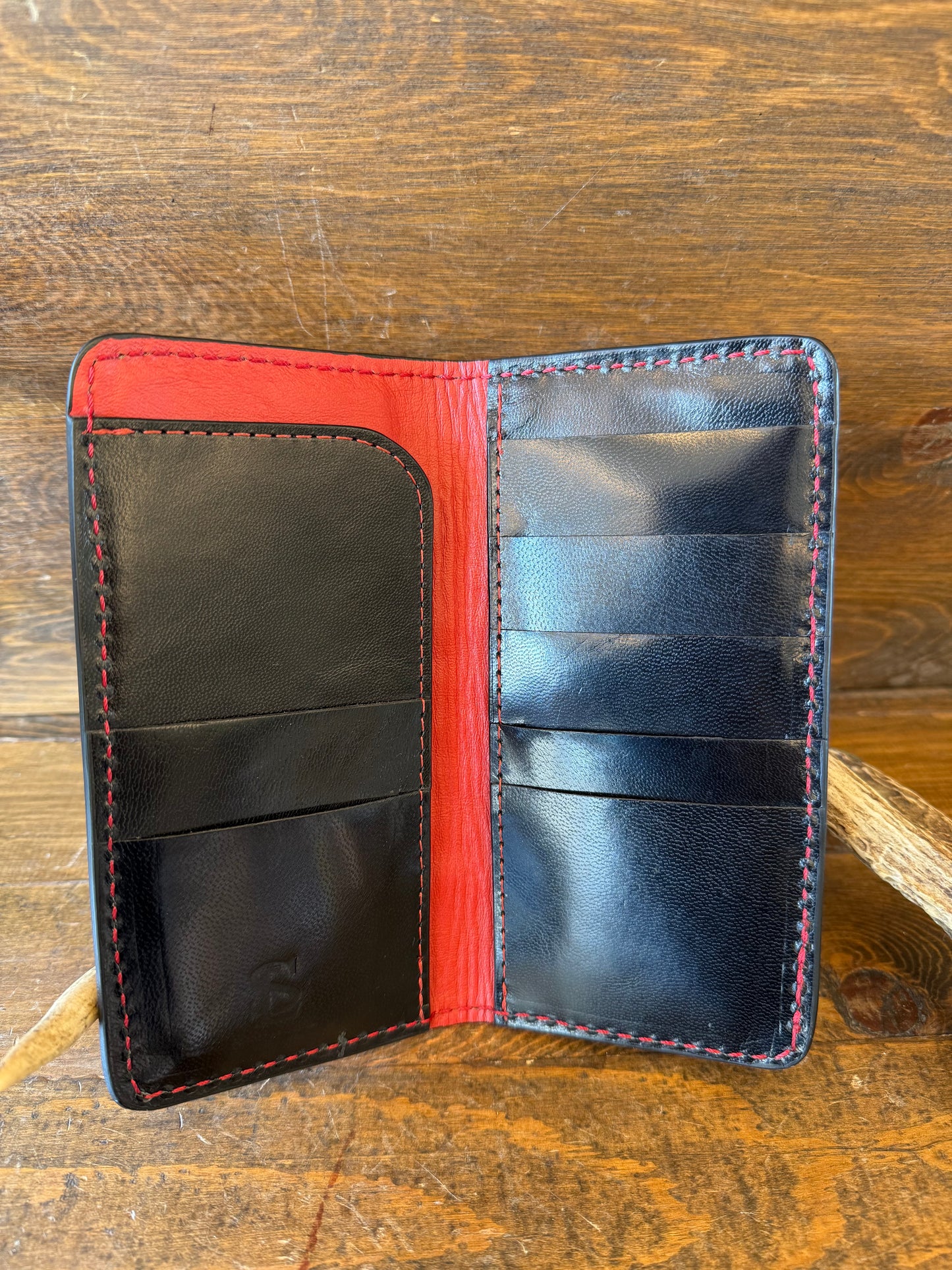 Crocodile long wallet black/red