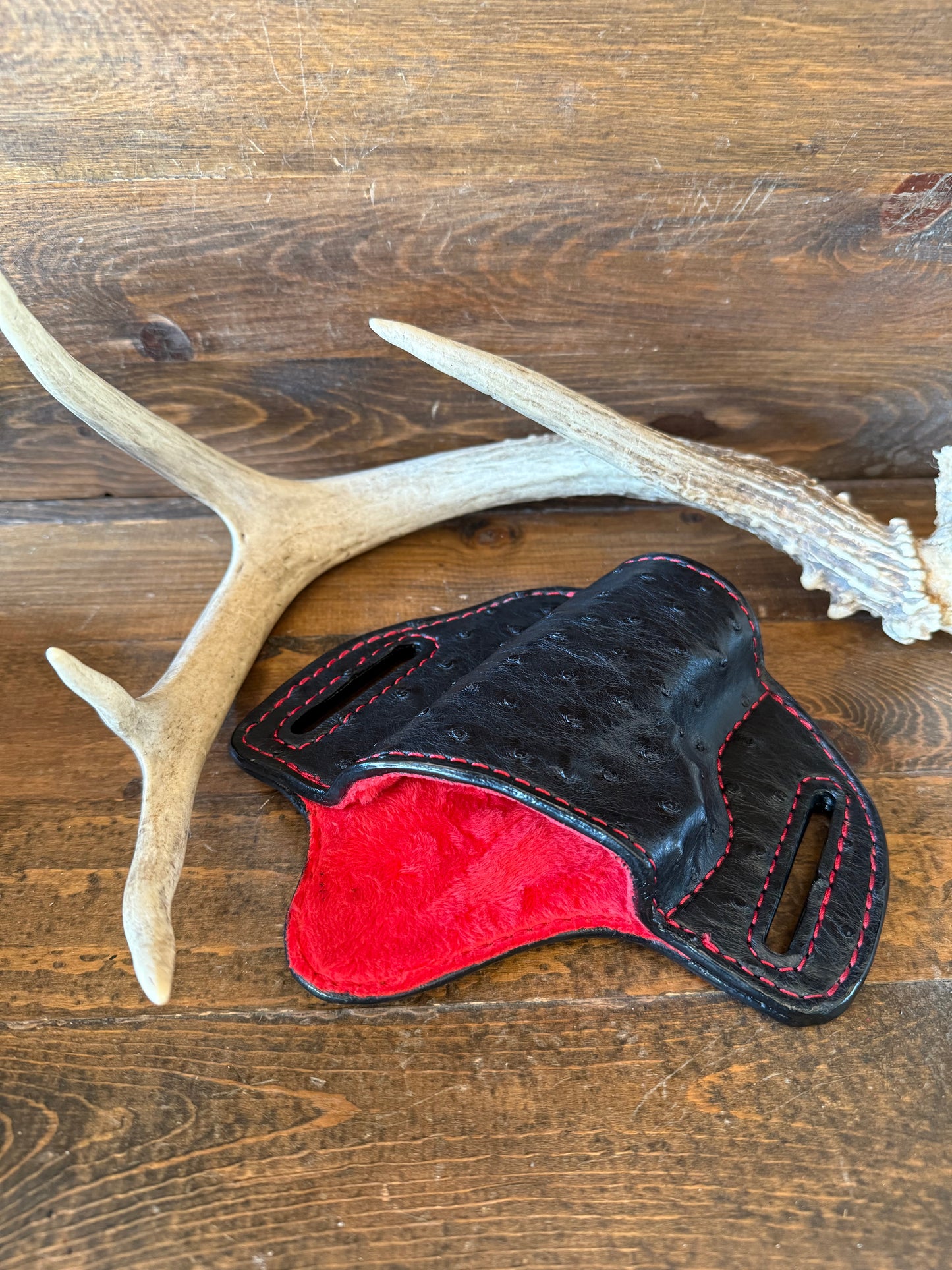 Black/red Ostrich skin holster (1911)