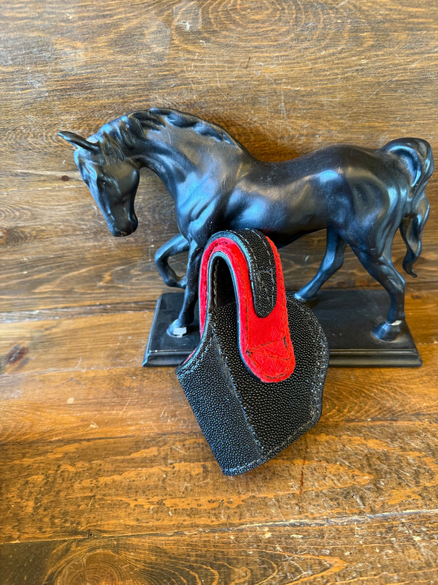 Black/Red stingray skin compact holster ( 1911 )