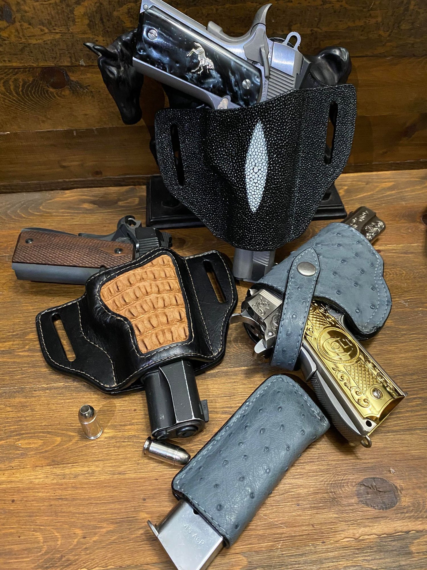 Gun Holsters / Fundas