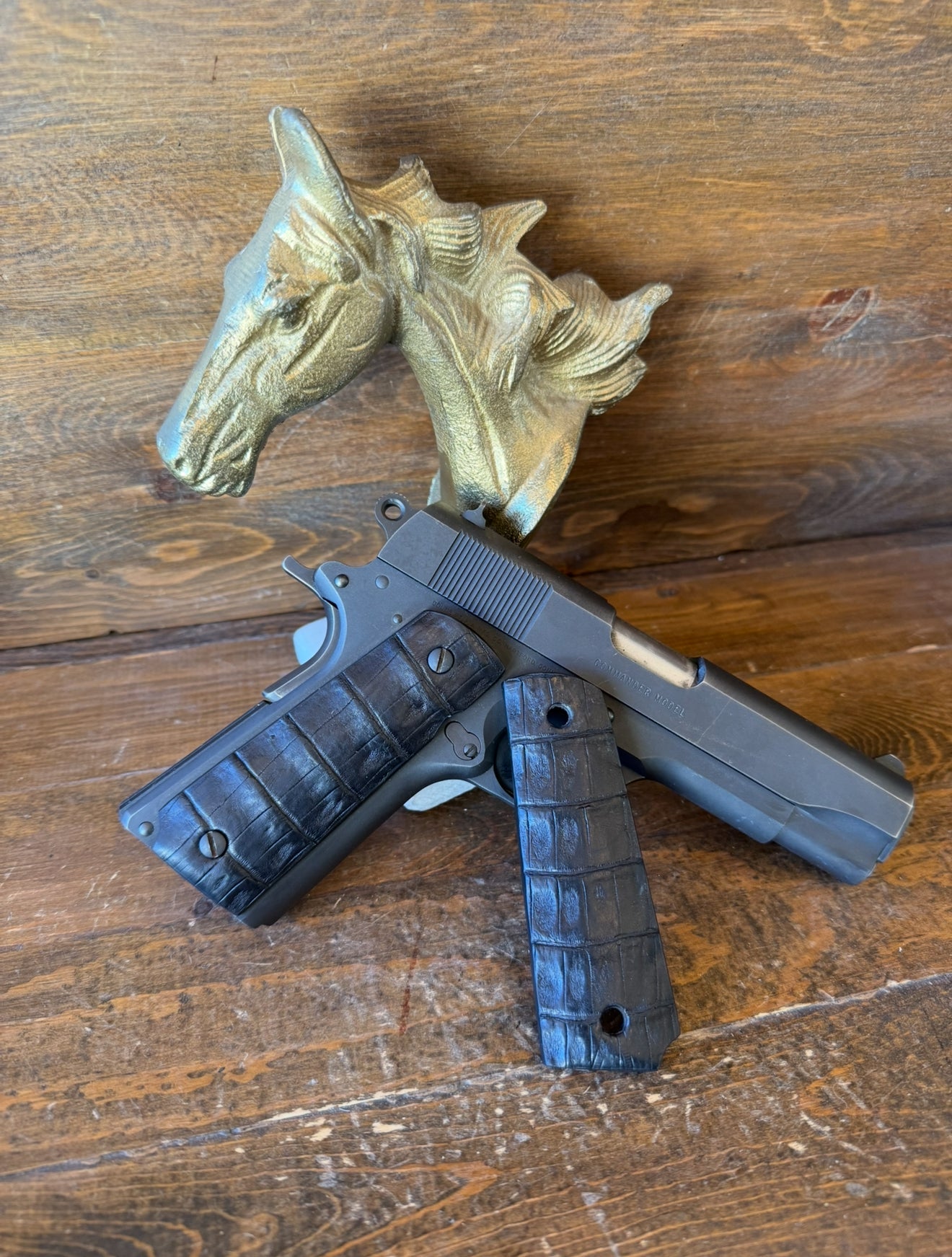Exotic Grips / Cachas Exoticas