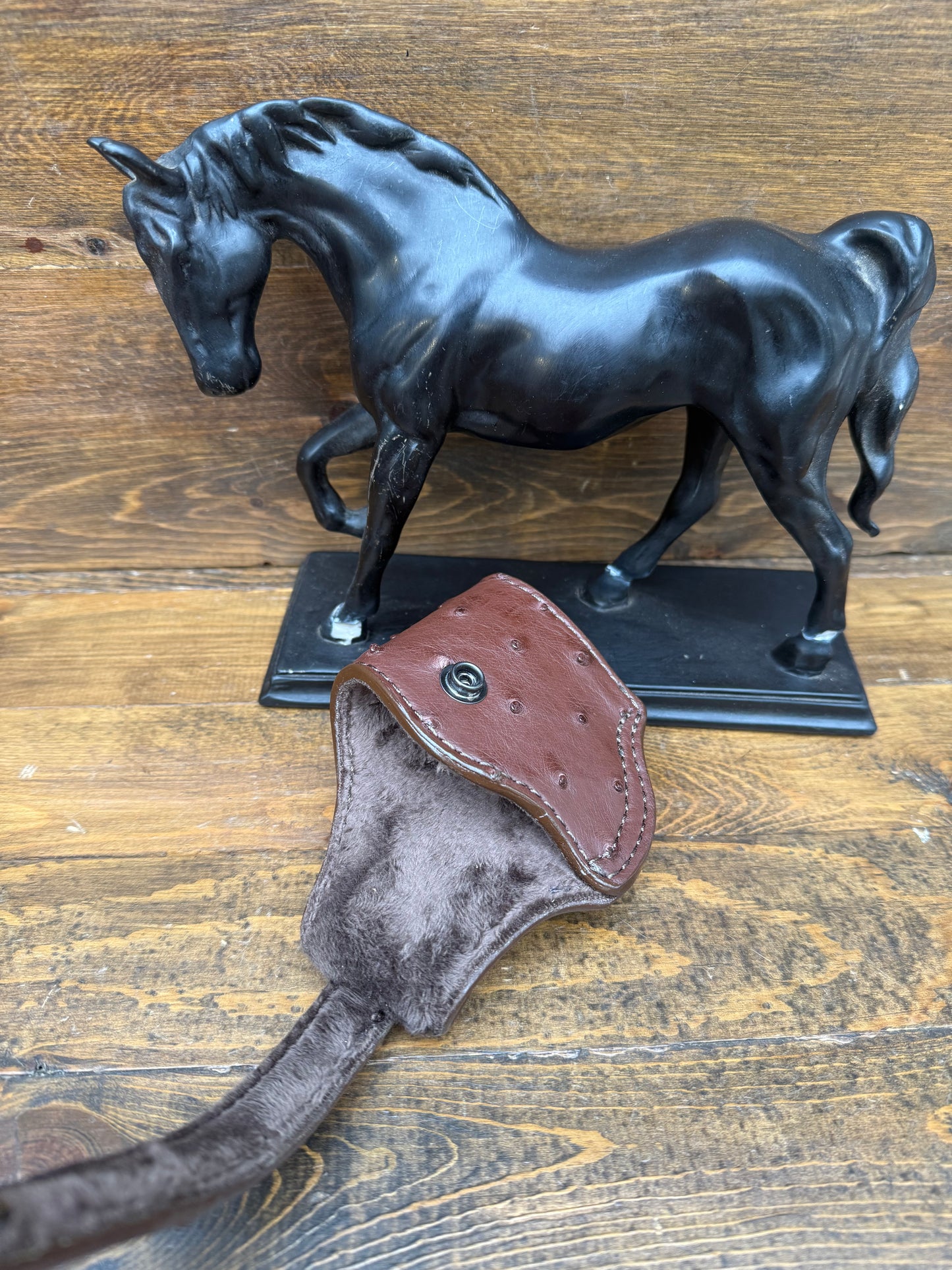 Brown ostrich skin compact holster (1911)