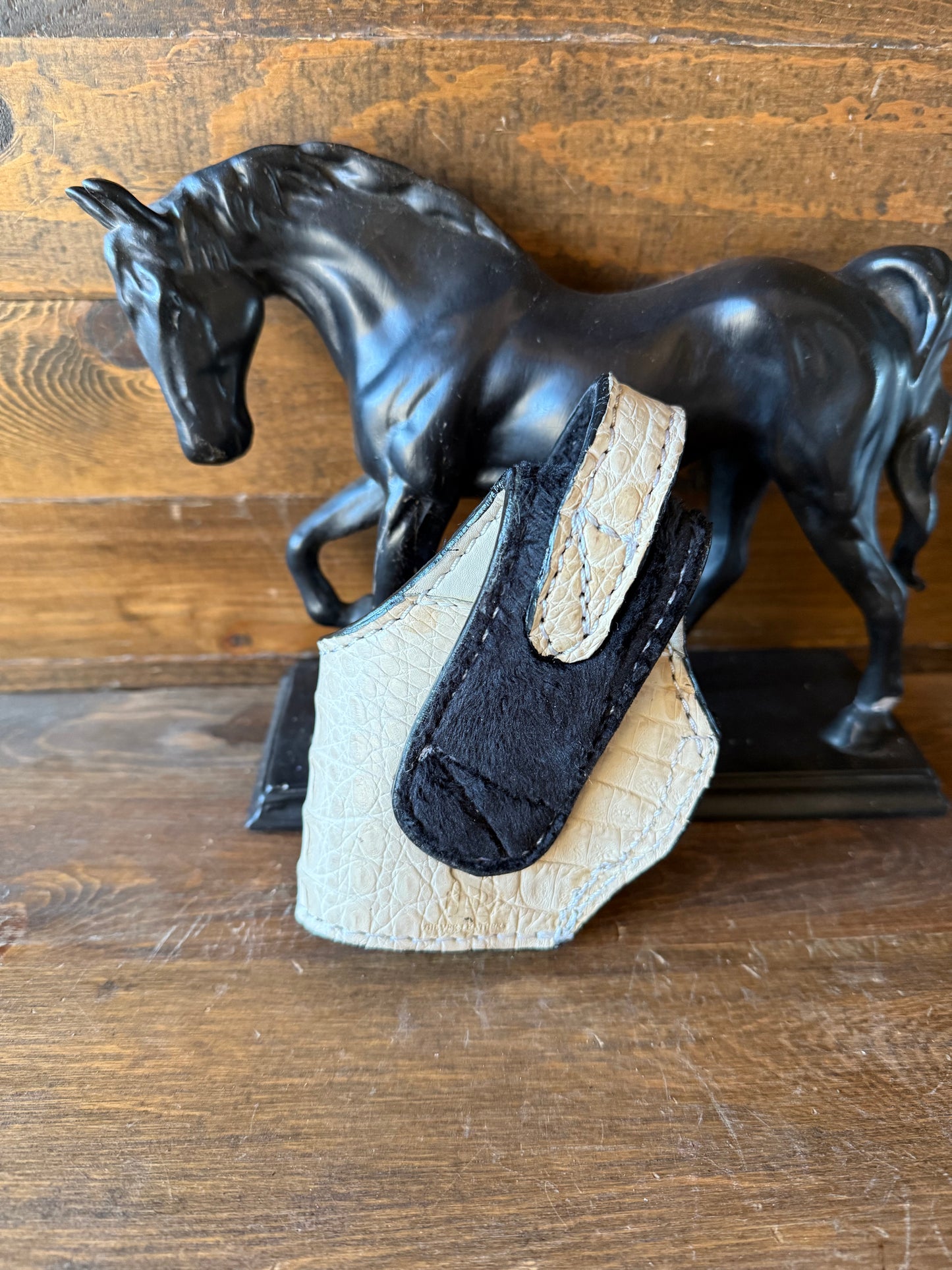 Bone crocodile compact holster (1911)