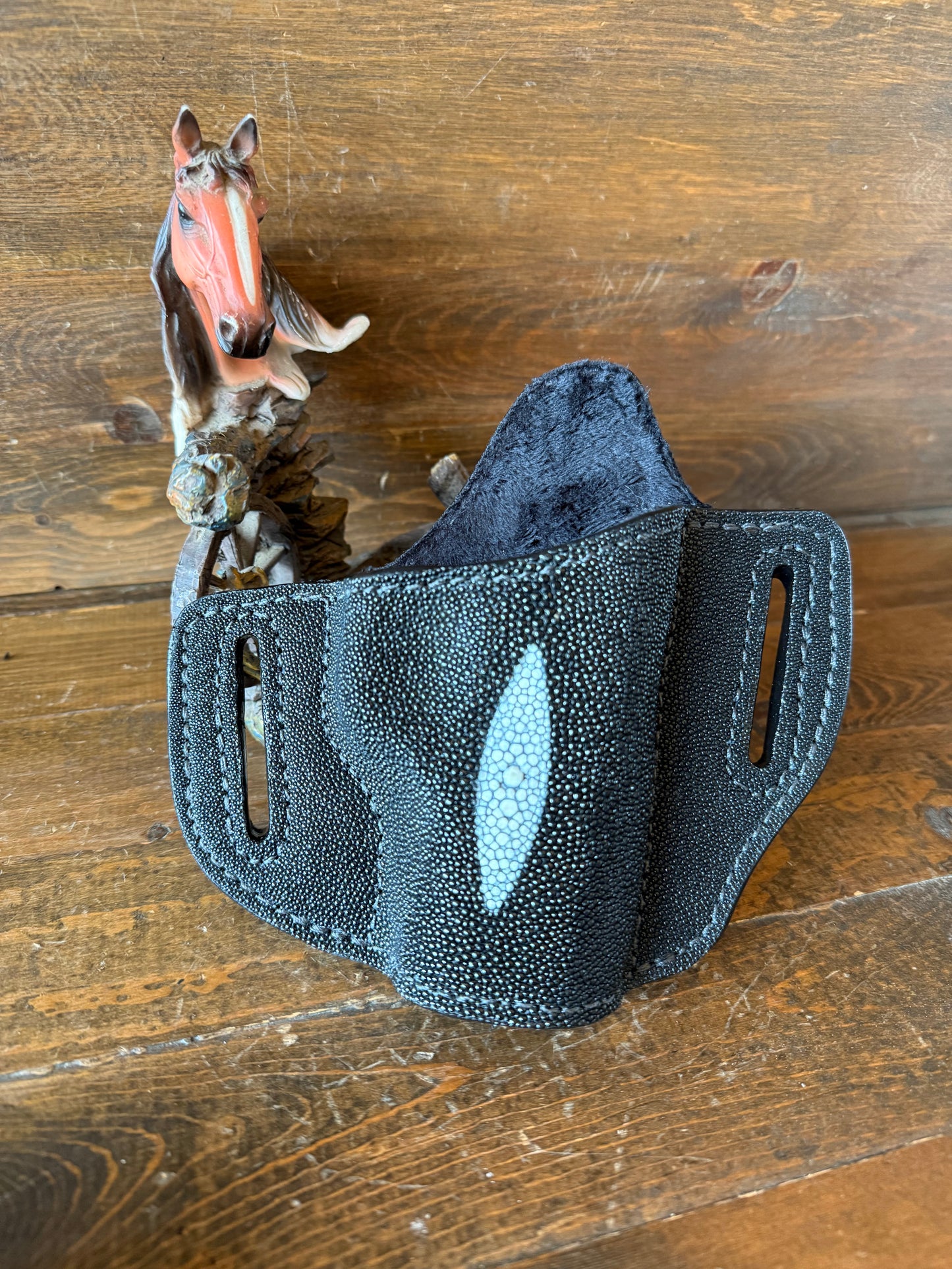 Black stingray skin luxury holster ( 1911 )
