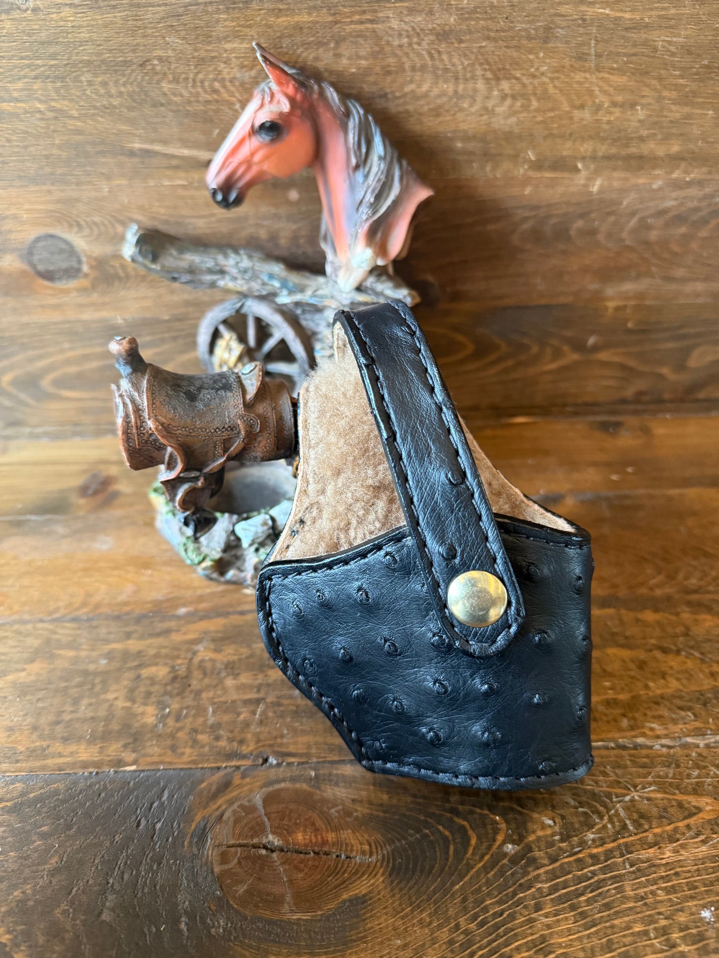 Deluxe black/gold ostrich compact holsters (1911). Sheep shearling int.