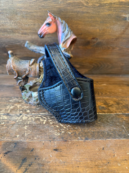 Black alligator skin luxury compact holster (1911)