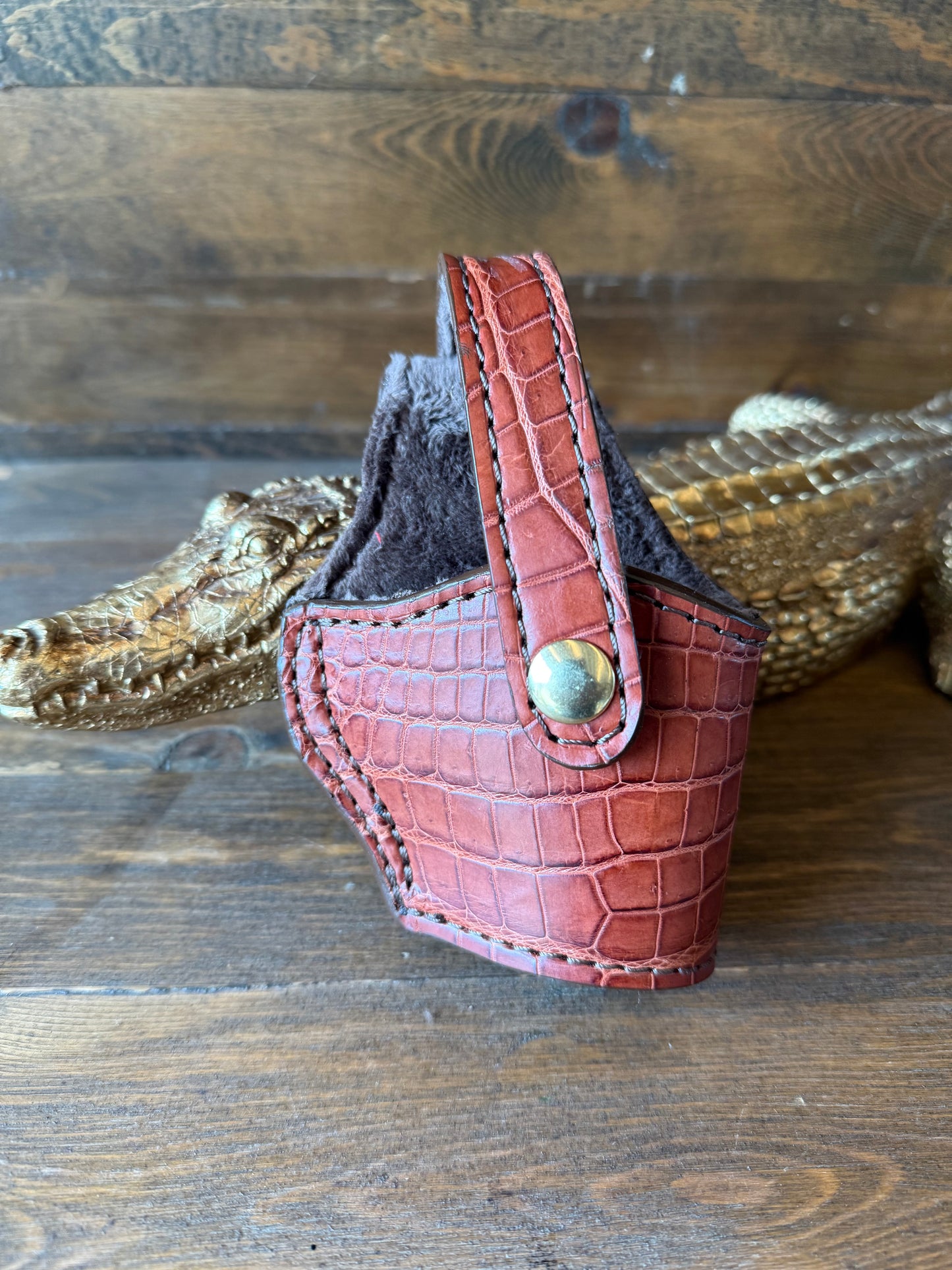 Conac/Gold alligator belly compact holster (1911)