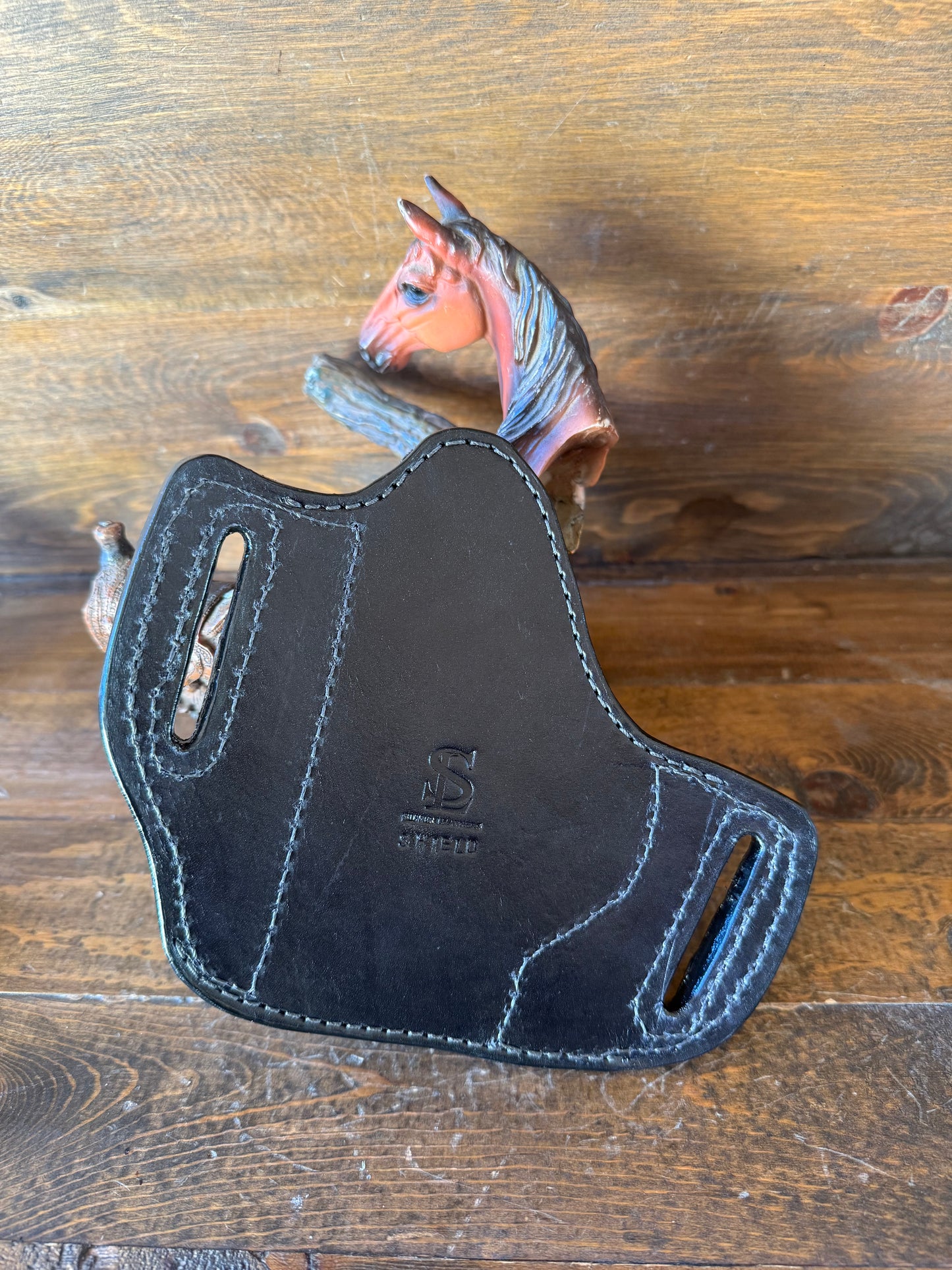 Dark brown matte crocodile skin holster ( M&P Shields )