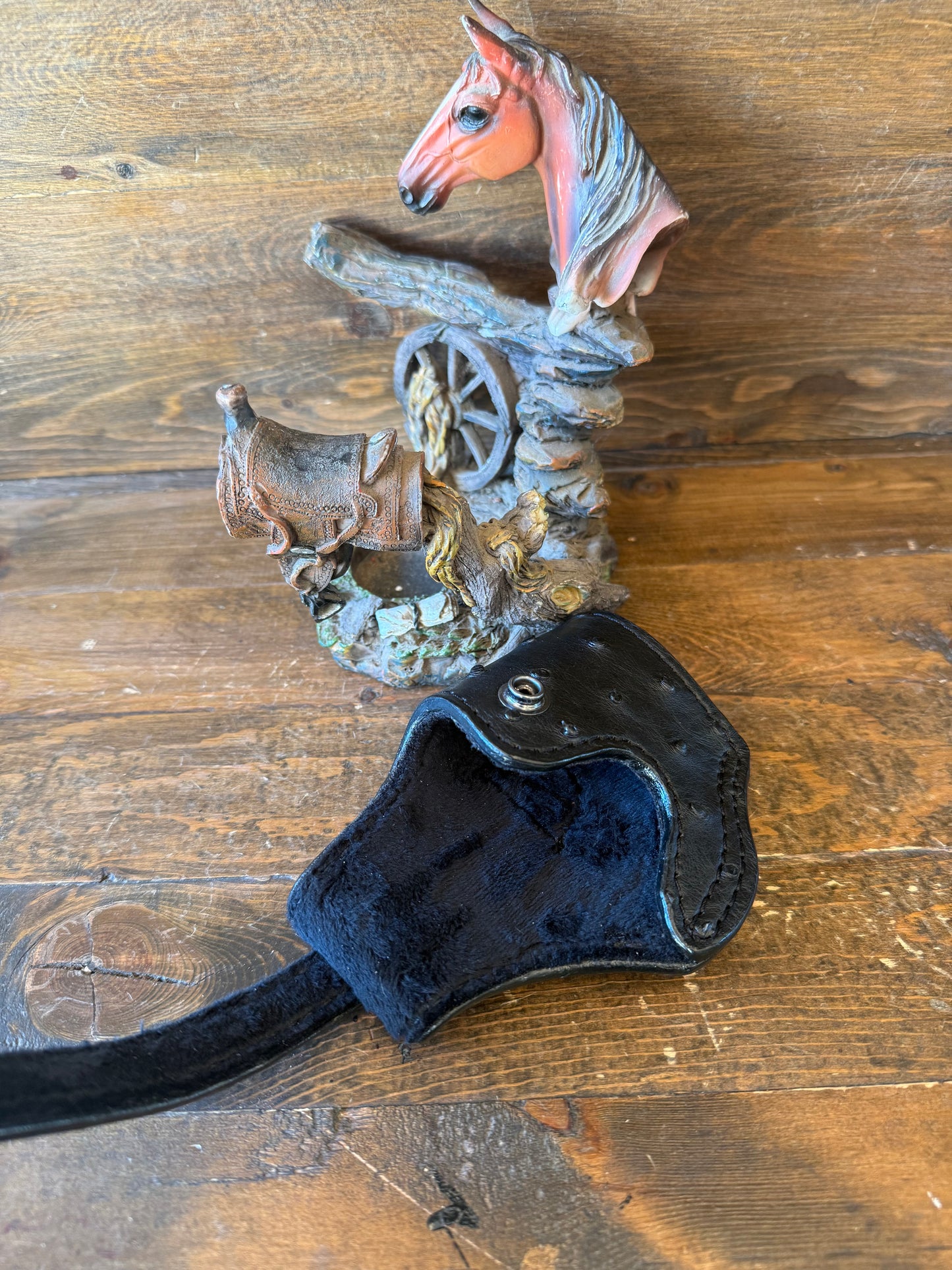 Black Compact ostrich skin holster. (1911). Open Trigger