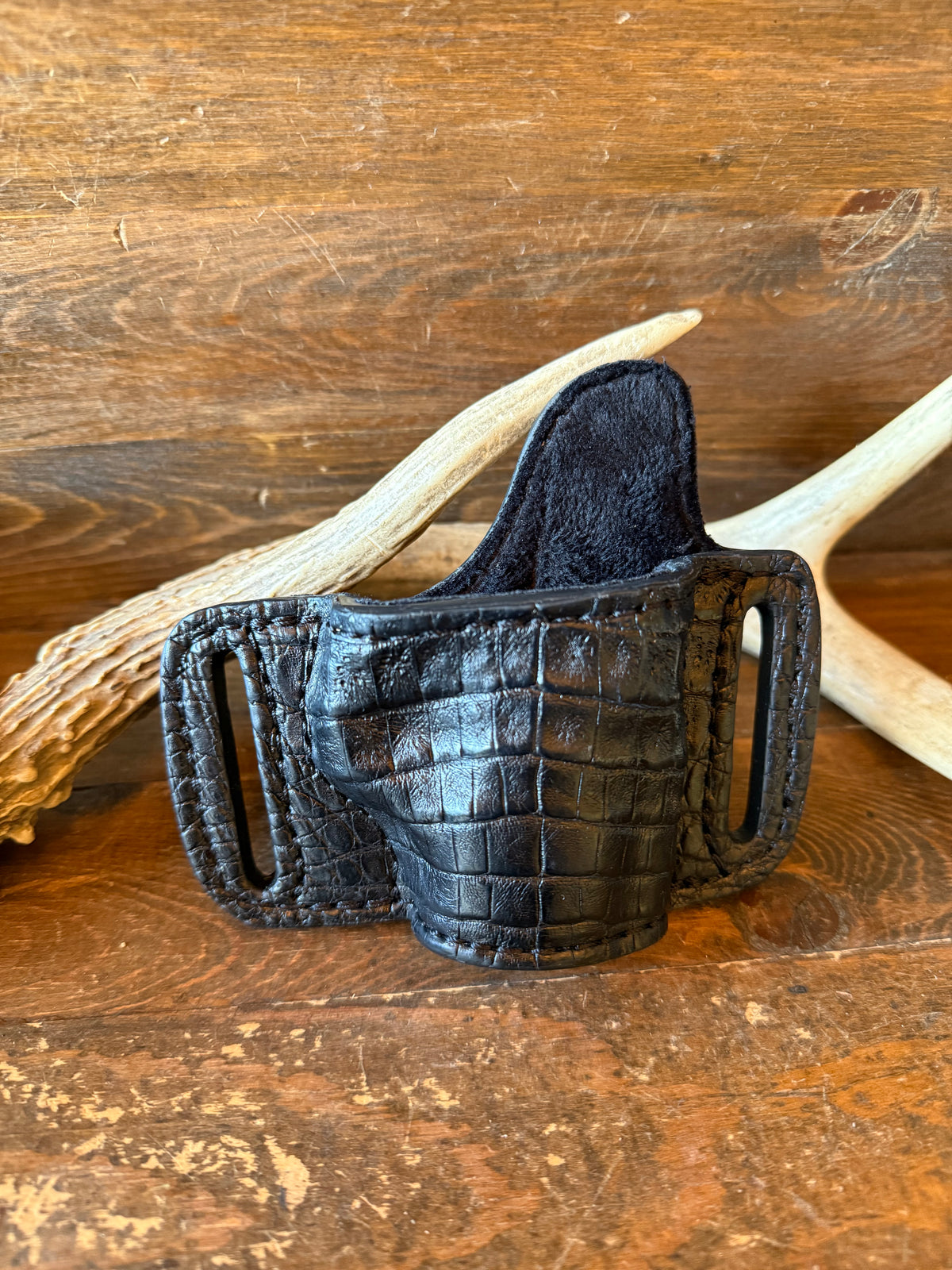 Black Crocodile Skin Bikini Holster ( Black label 380, 1911-22 )
