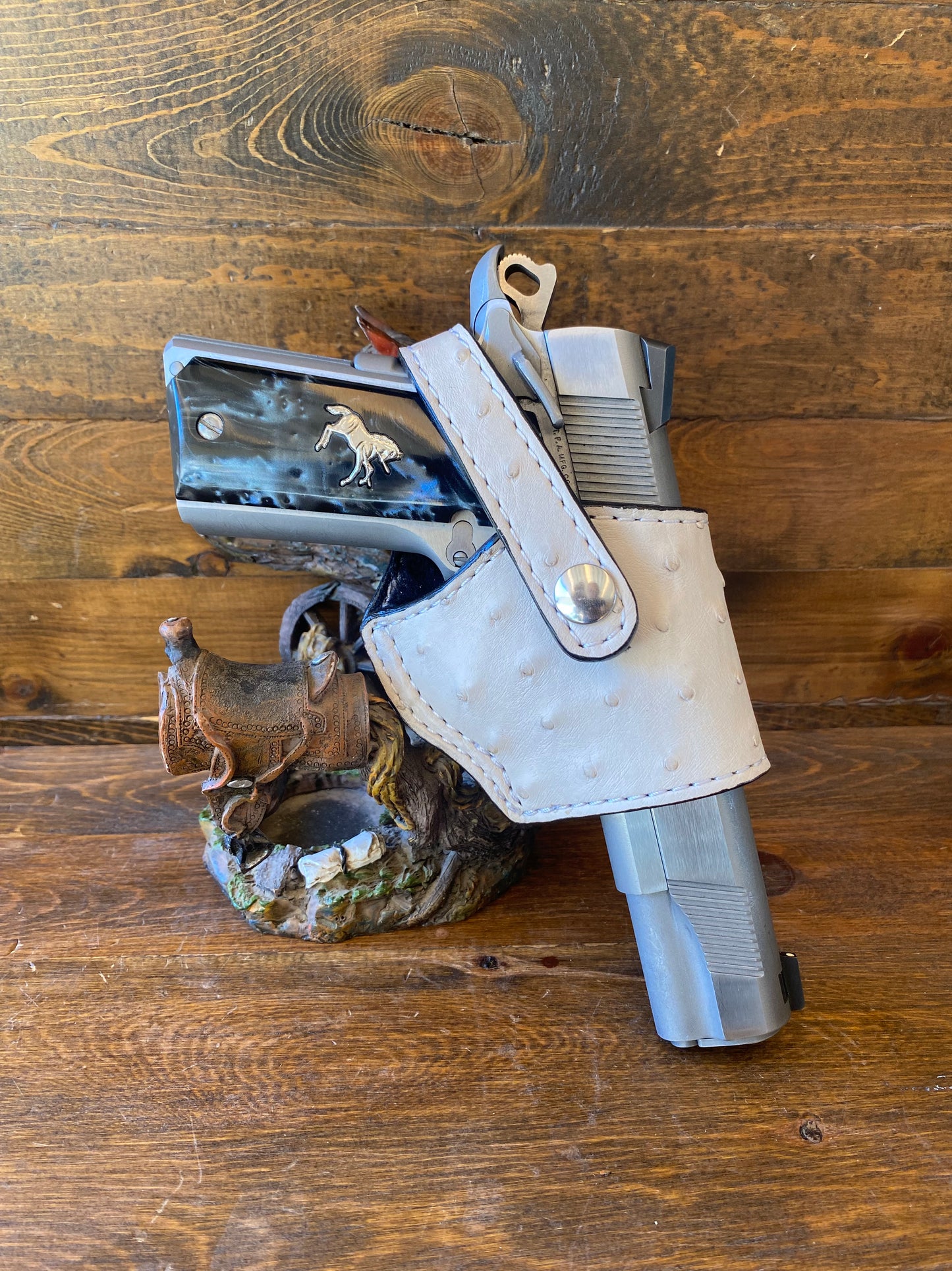 White/bone ostrich compact holster (1911)