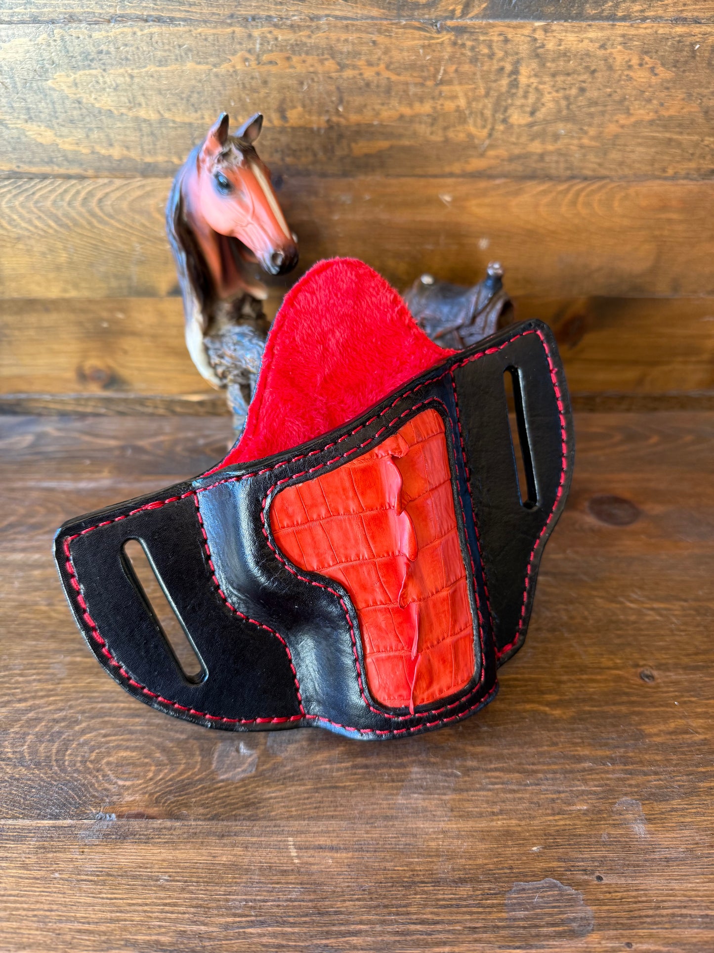 Red/black crocodile tail luxury holster (1911)