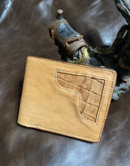 Crocodile corner. Lamb skin wallet