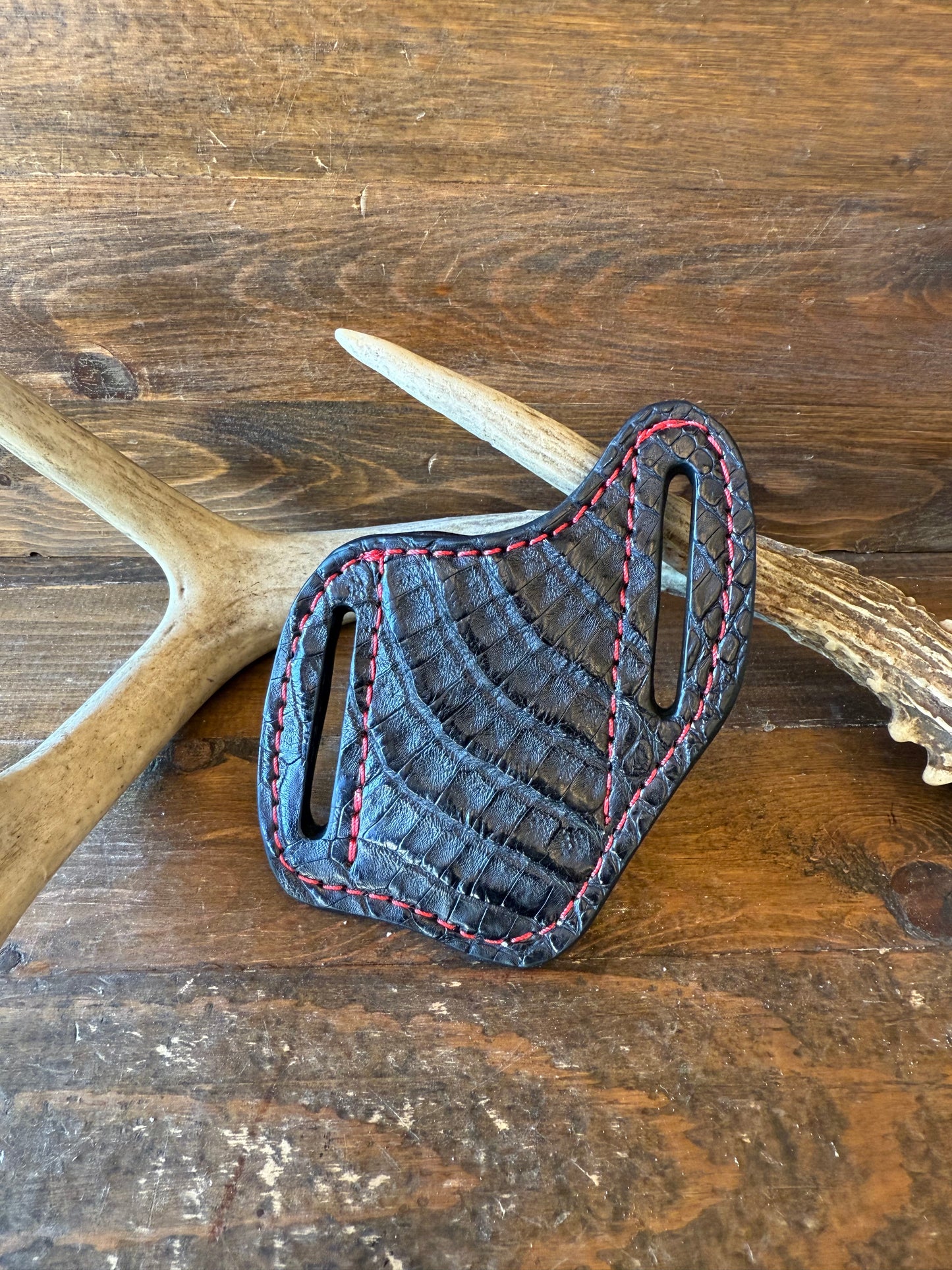 Black/red crocodile skin knife sheath