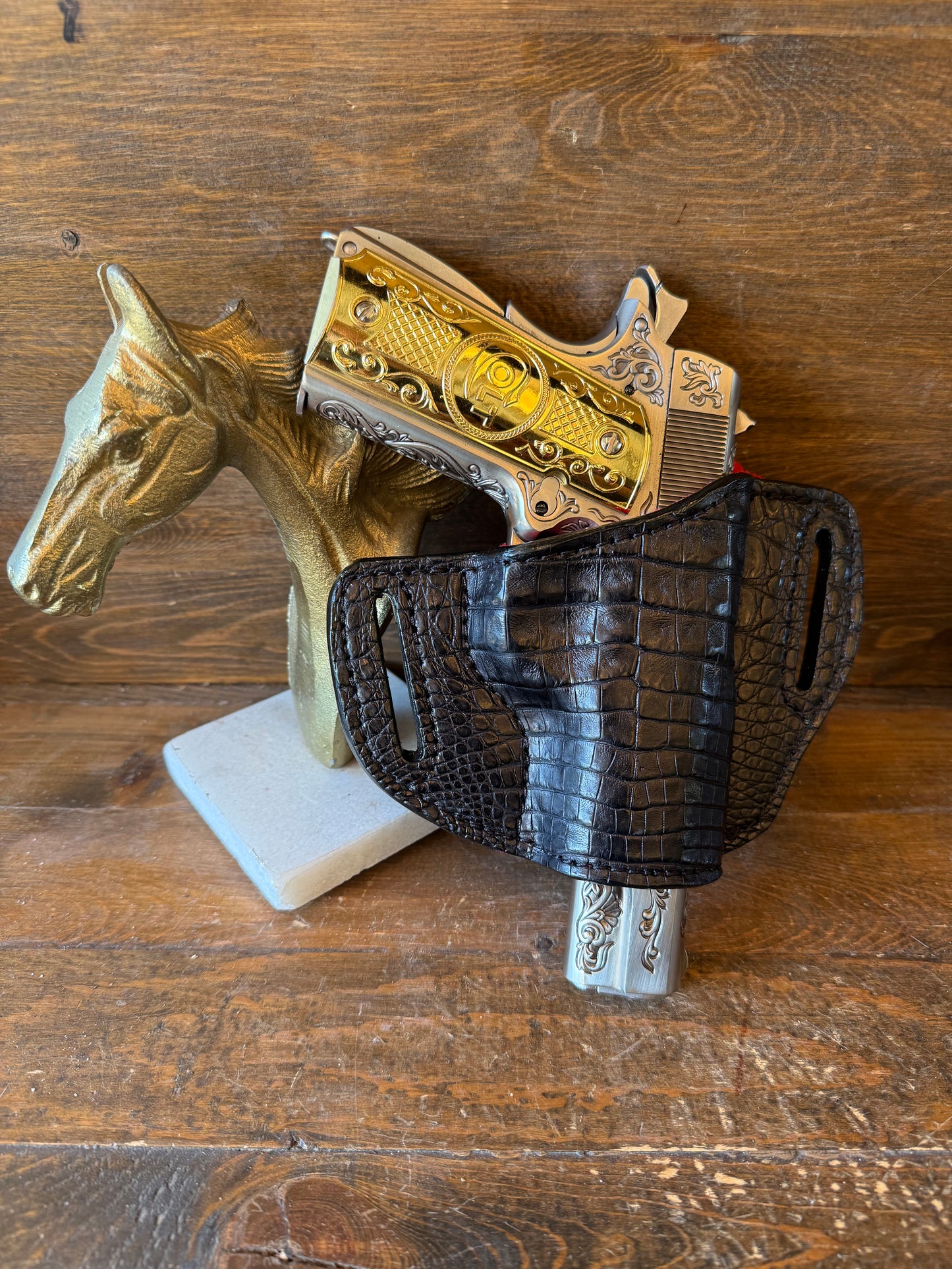 Black/Red Crocodile luxury holster (1911)