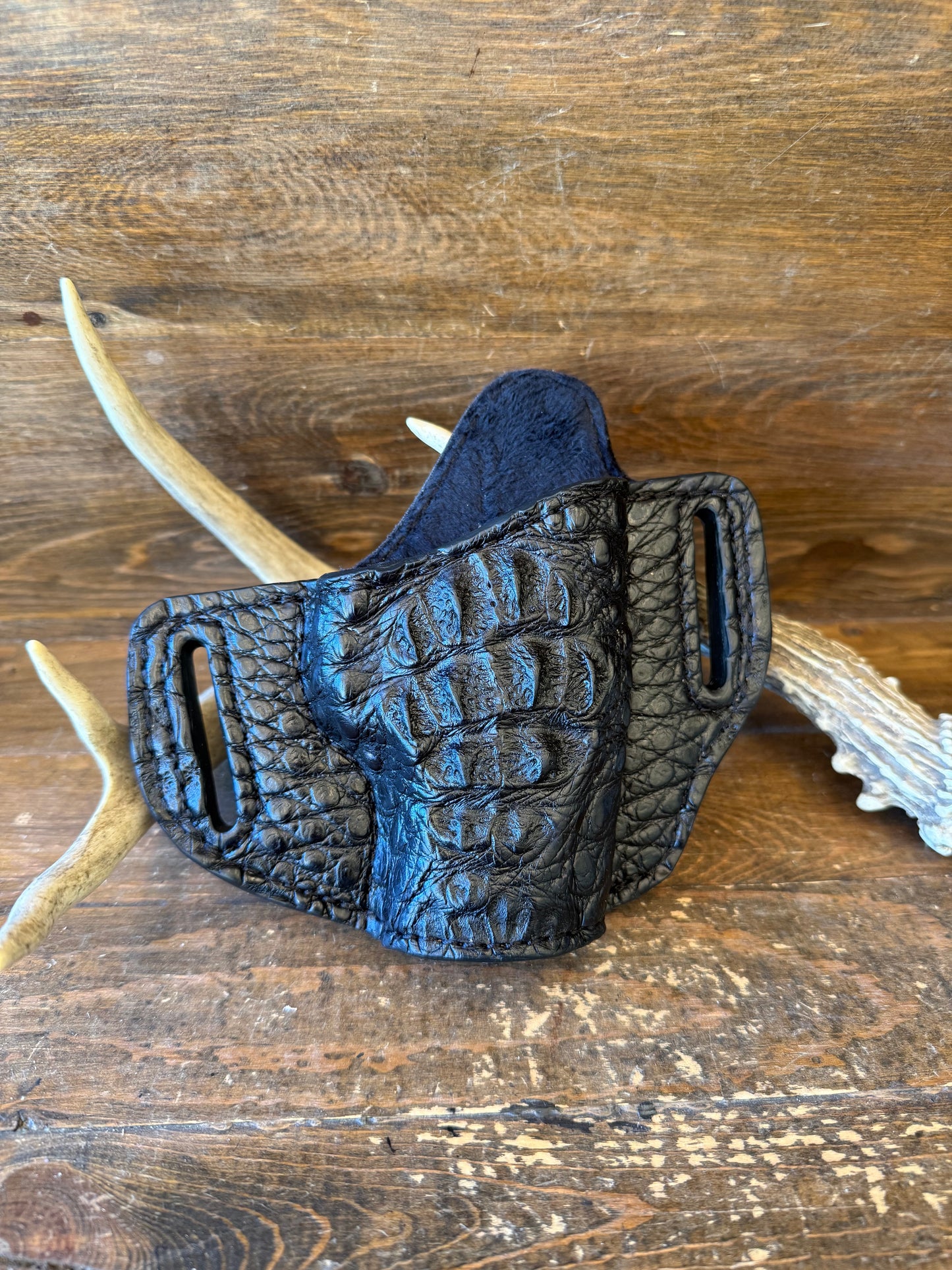 Crocodile/caiman Neck luxury holster (1911)