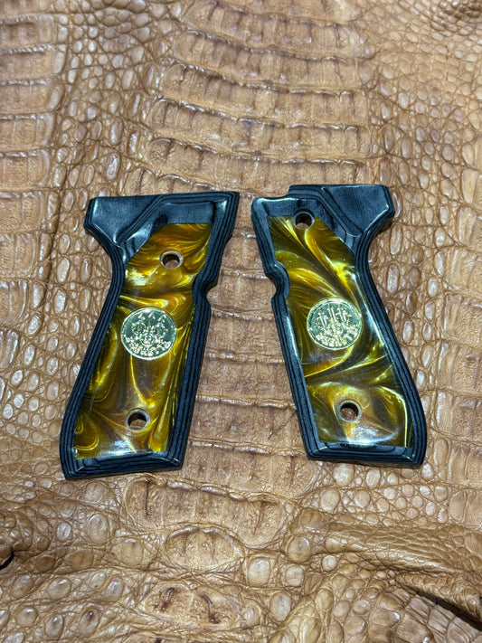 Brown pearl color Beretta grips