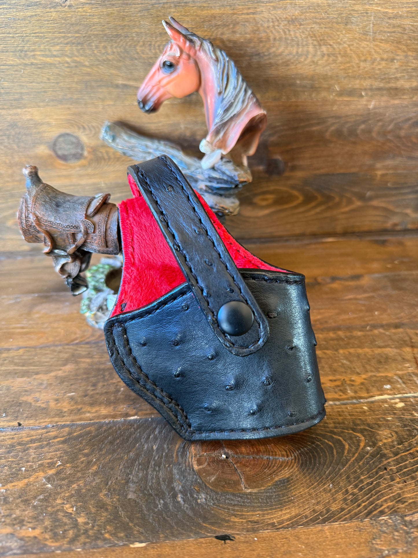 Black/red ostrich skin compact holster (1911)