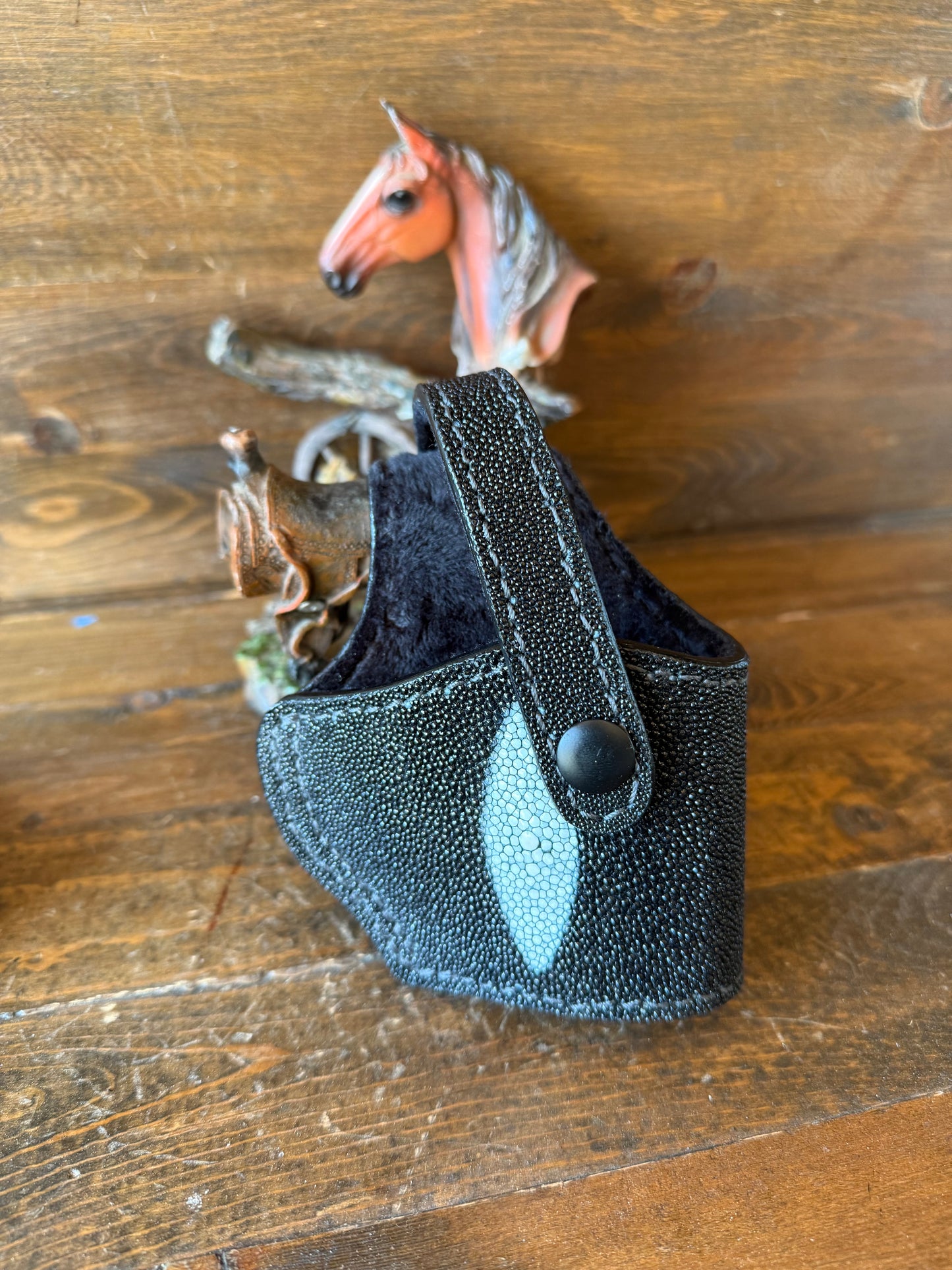 Black stingray skin compact holster ( Beretta )