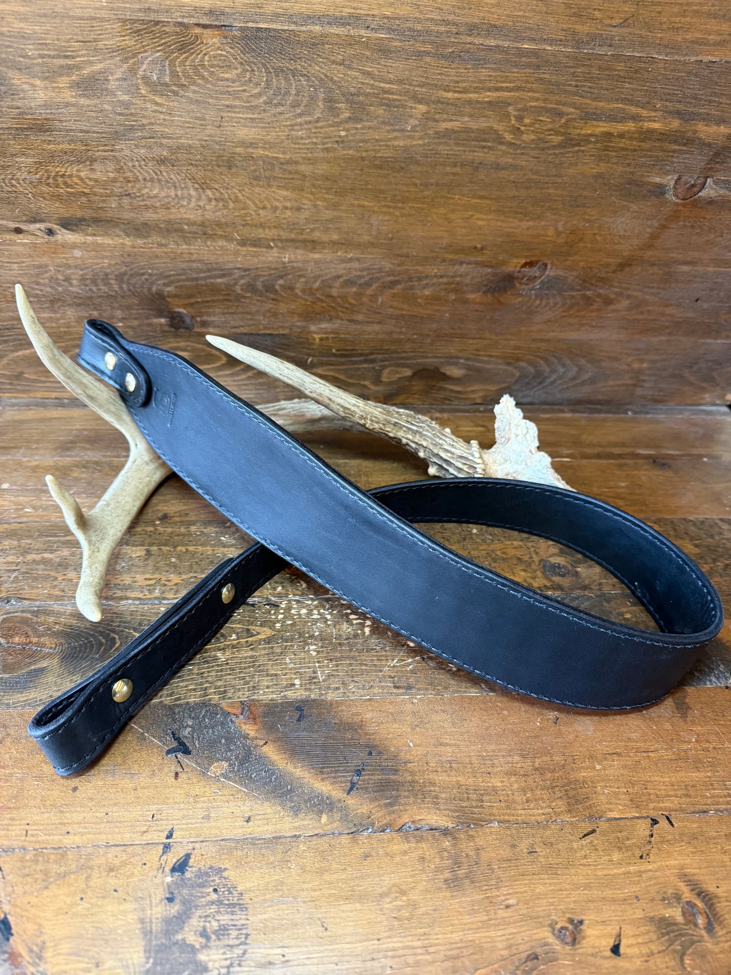 Black crocodile skin rifle sling