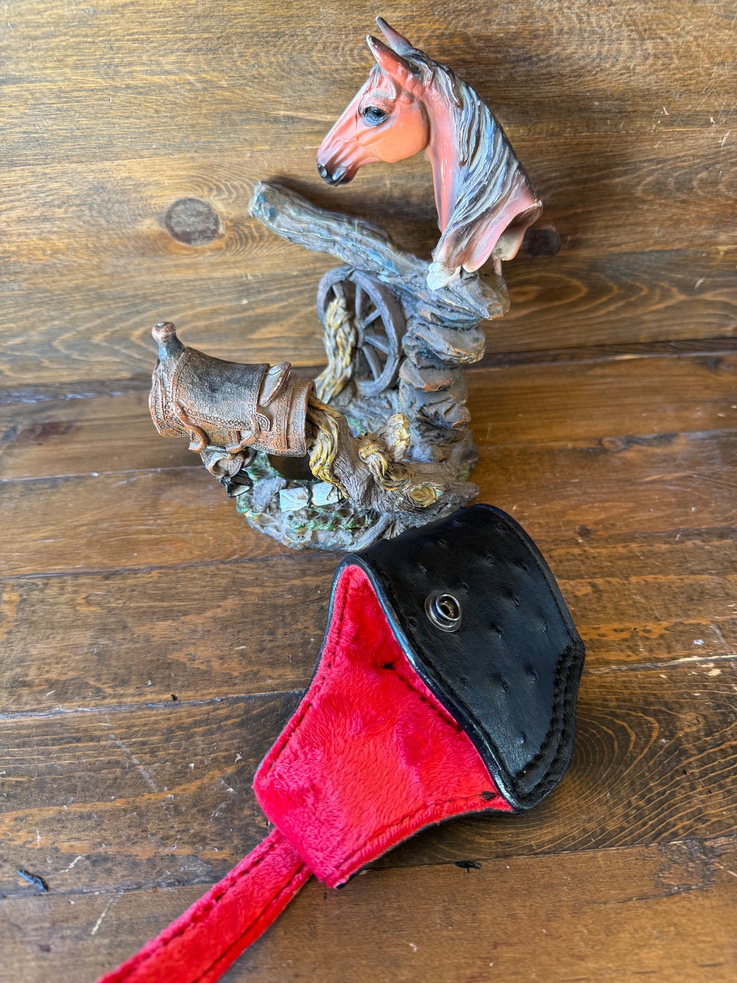 Black/red ostrich skin compact holster (1911)