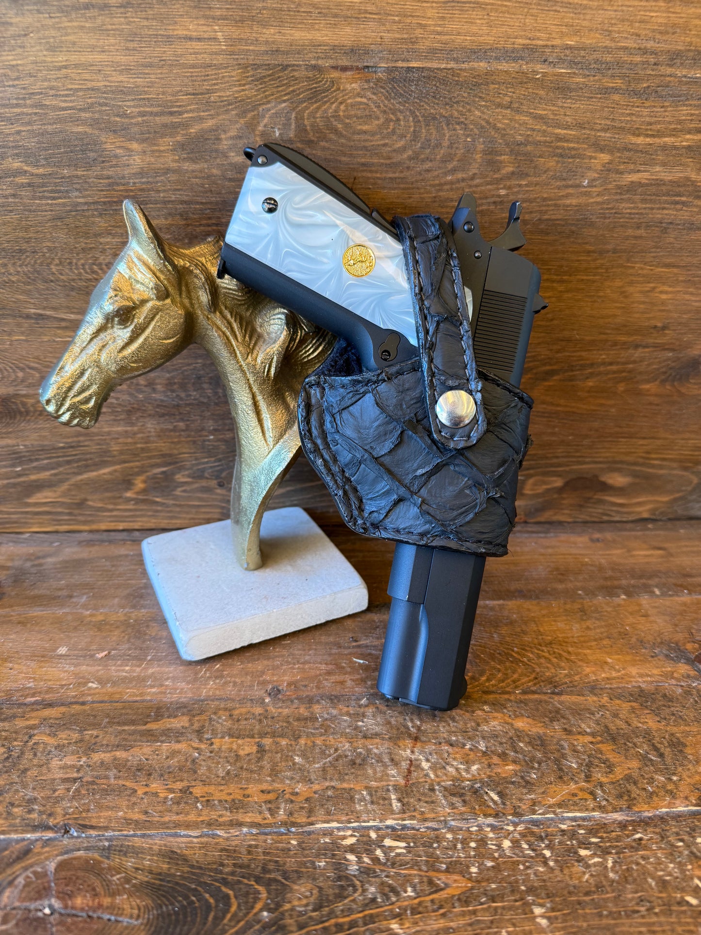 Black/chrome Pirarucu skin compact holster (1911)