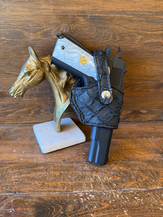 Black/chrome Pirarucu skin compact holster (1911)
