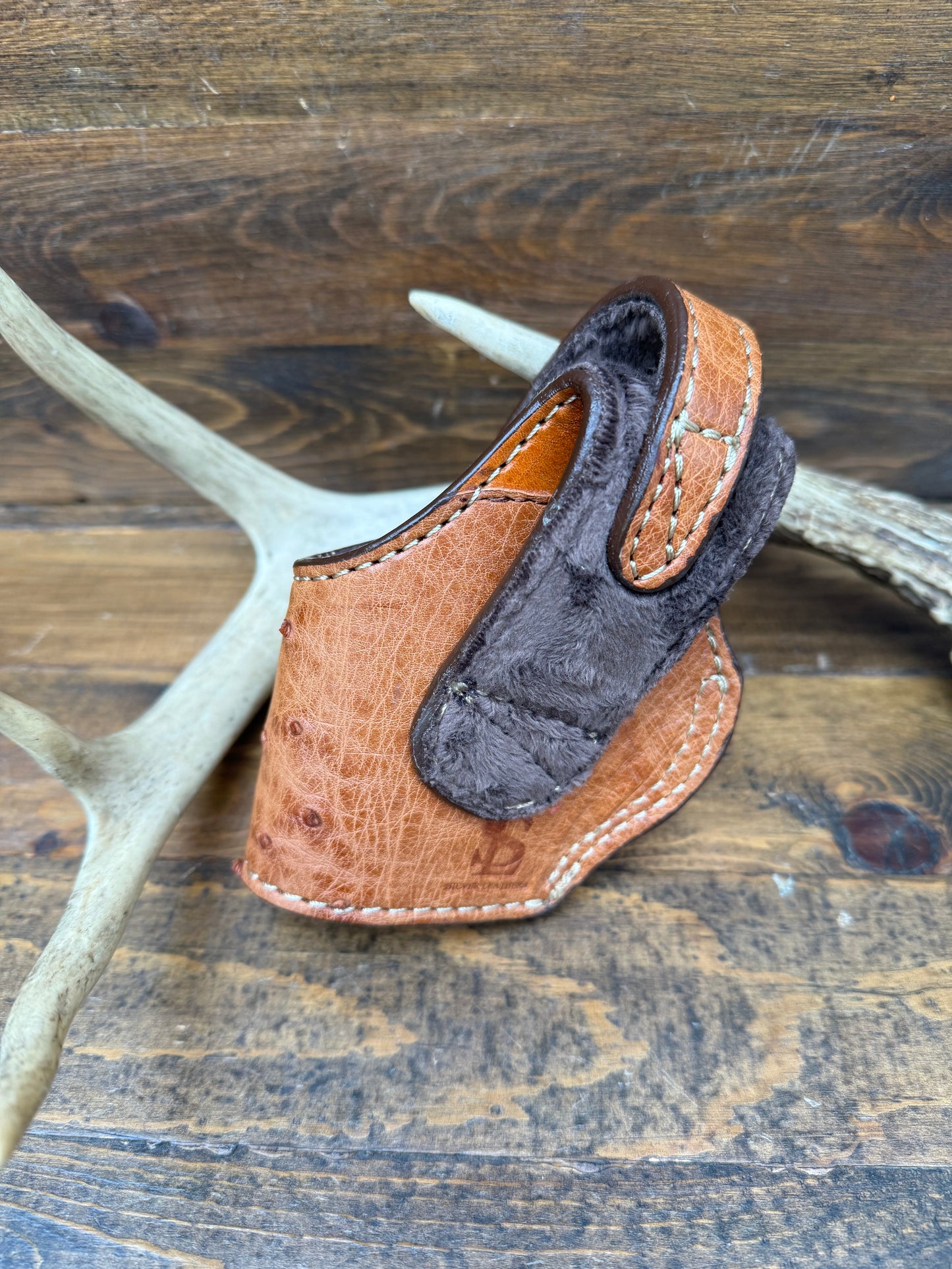Rustic conac/Gold ostrich compact holster (1911)