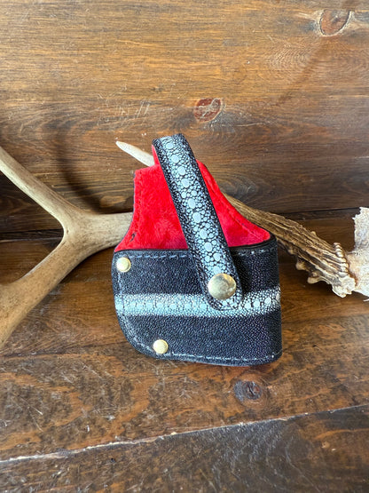 Black/red row stingray luxury compact holster (1911)