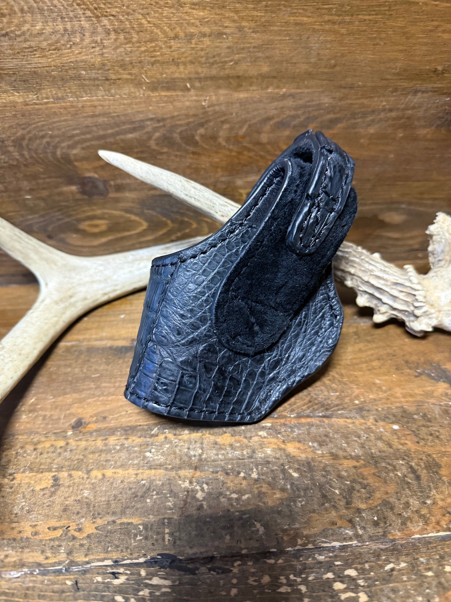 Black crocodile tail compact holster (1911) ( High-Power )