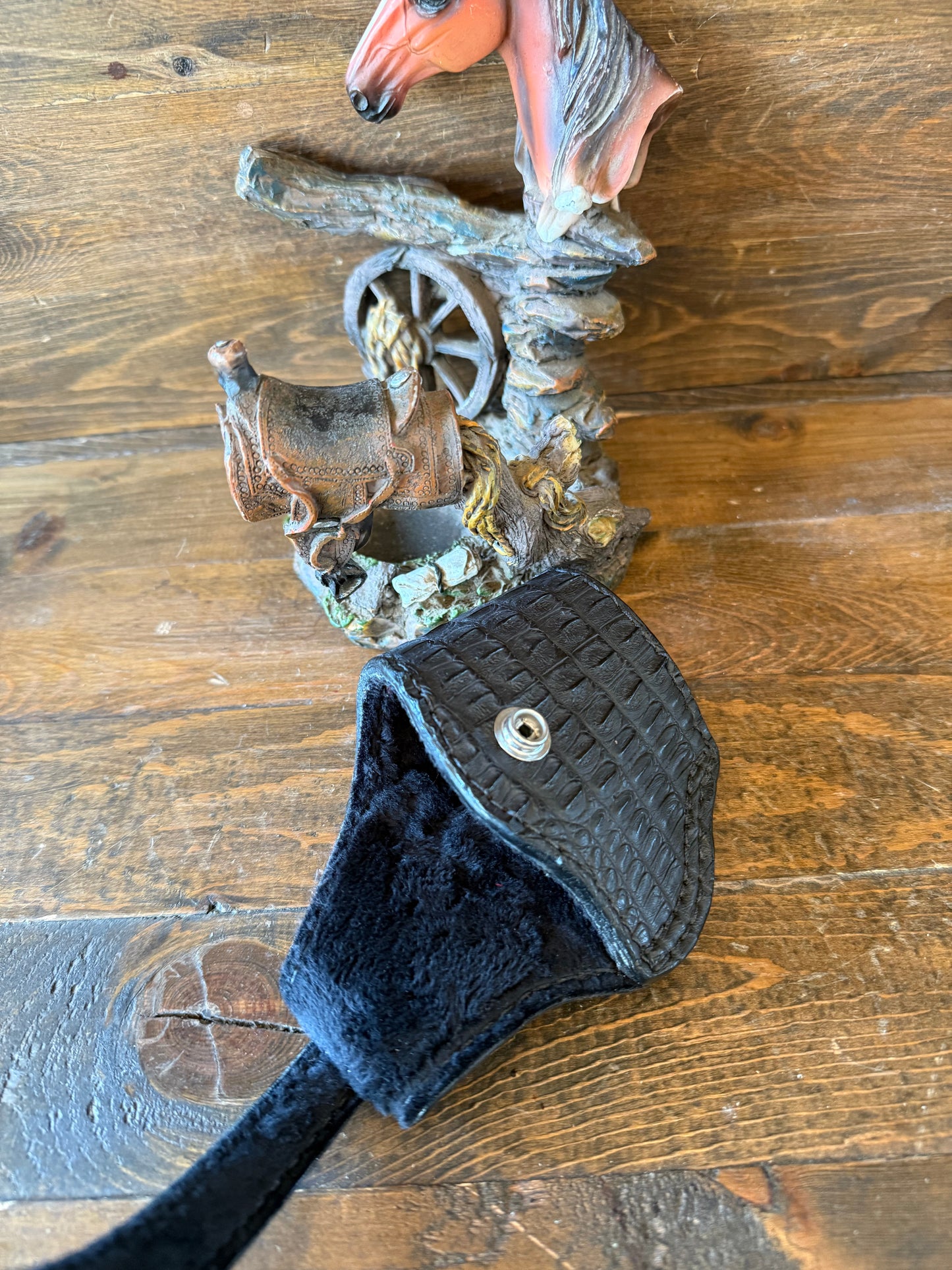 Matte Black/Chrome crocodile compact holster (1911)