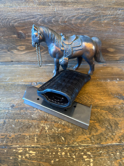 Black crocodile skin single magazine holster ( 1911 )