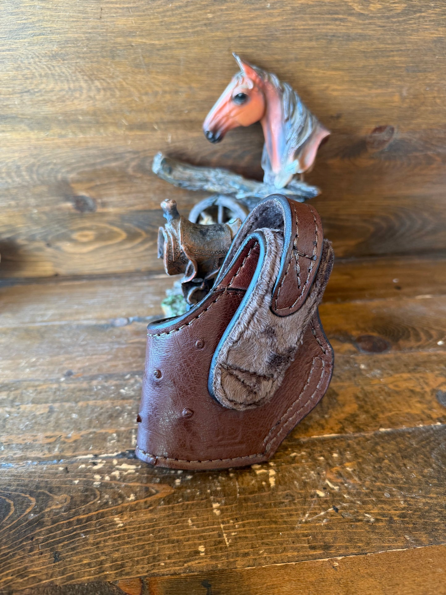 Brown/gold ostrich skin compact holster ( 1911 )